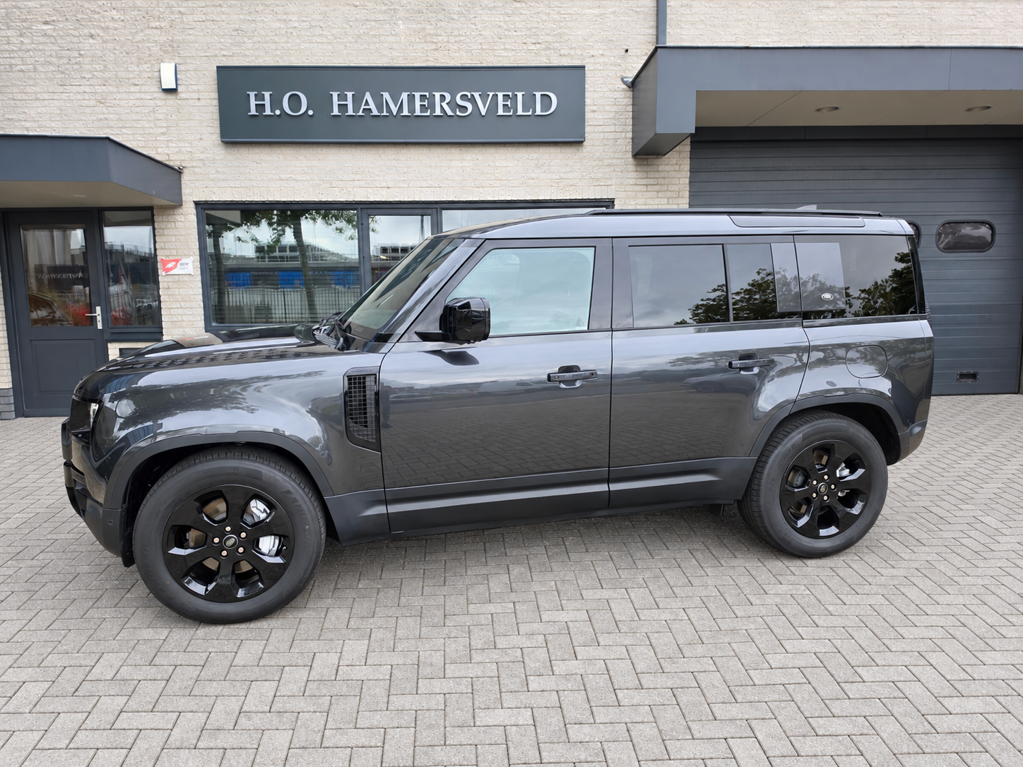 Foto van Land Rover Defender 110