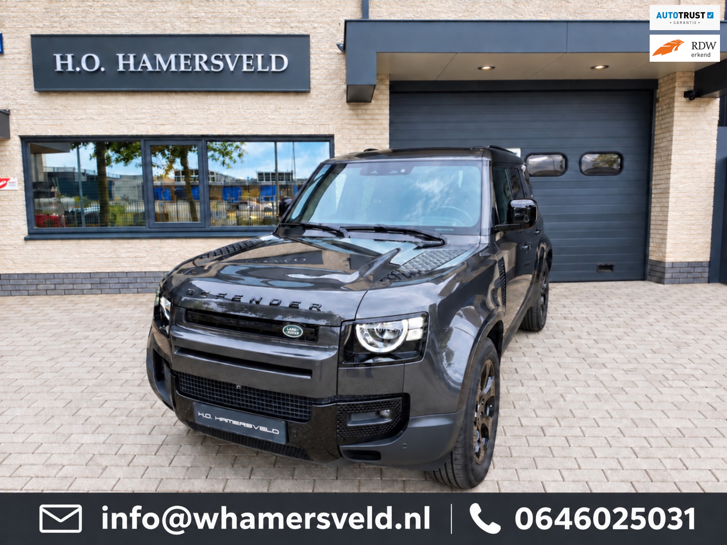 Land Rover Defender 110 2.0 P400e 110 SE 2023 - voorkant