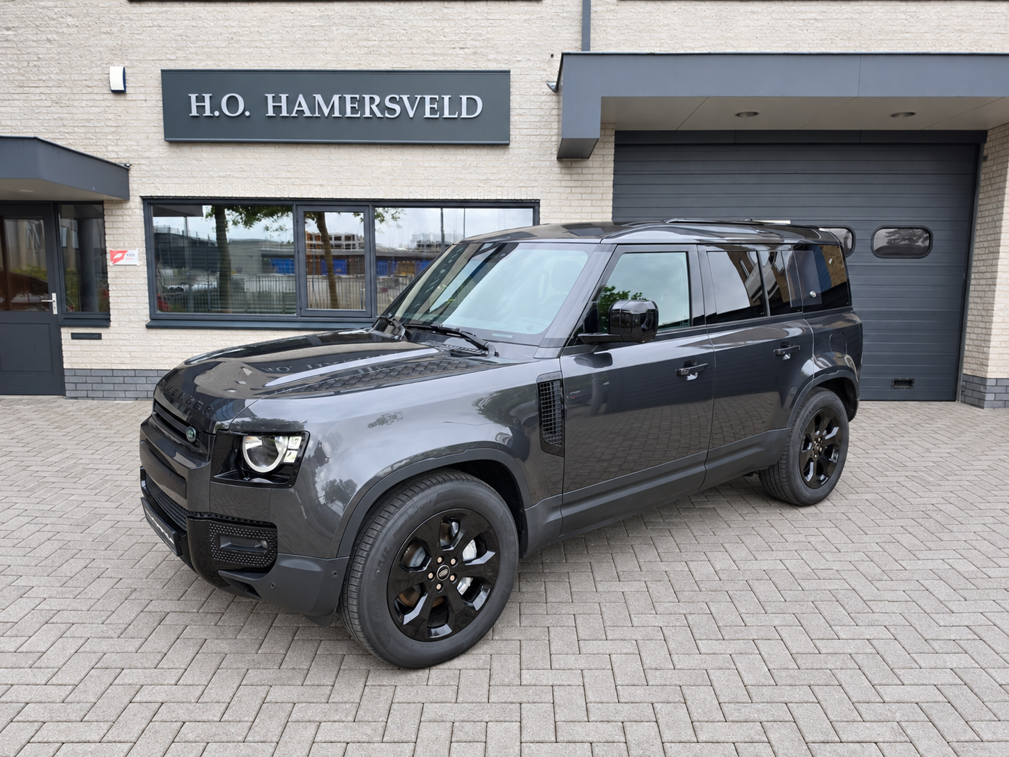 Foto van Land Rover Defender 110