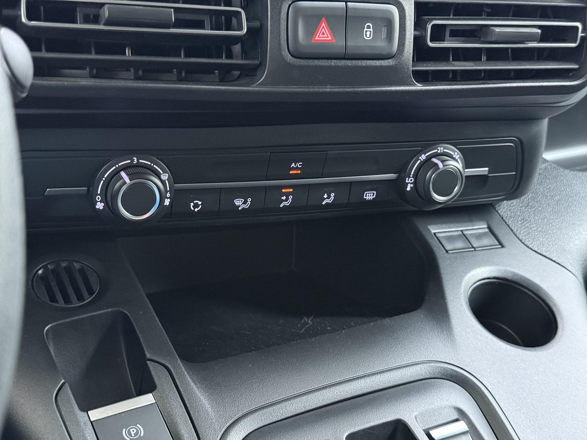 Foto van Peugeot E-rifter