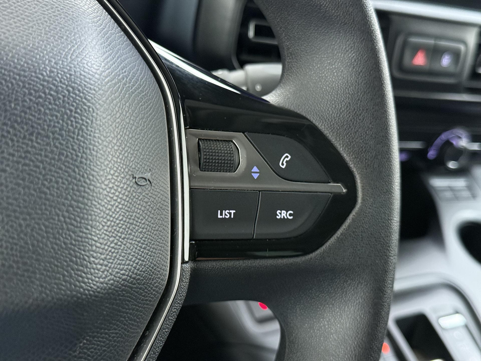 Foto van Peugeot E-rifter