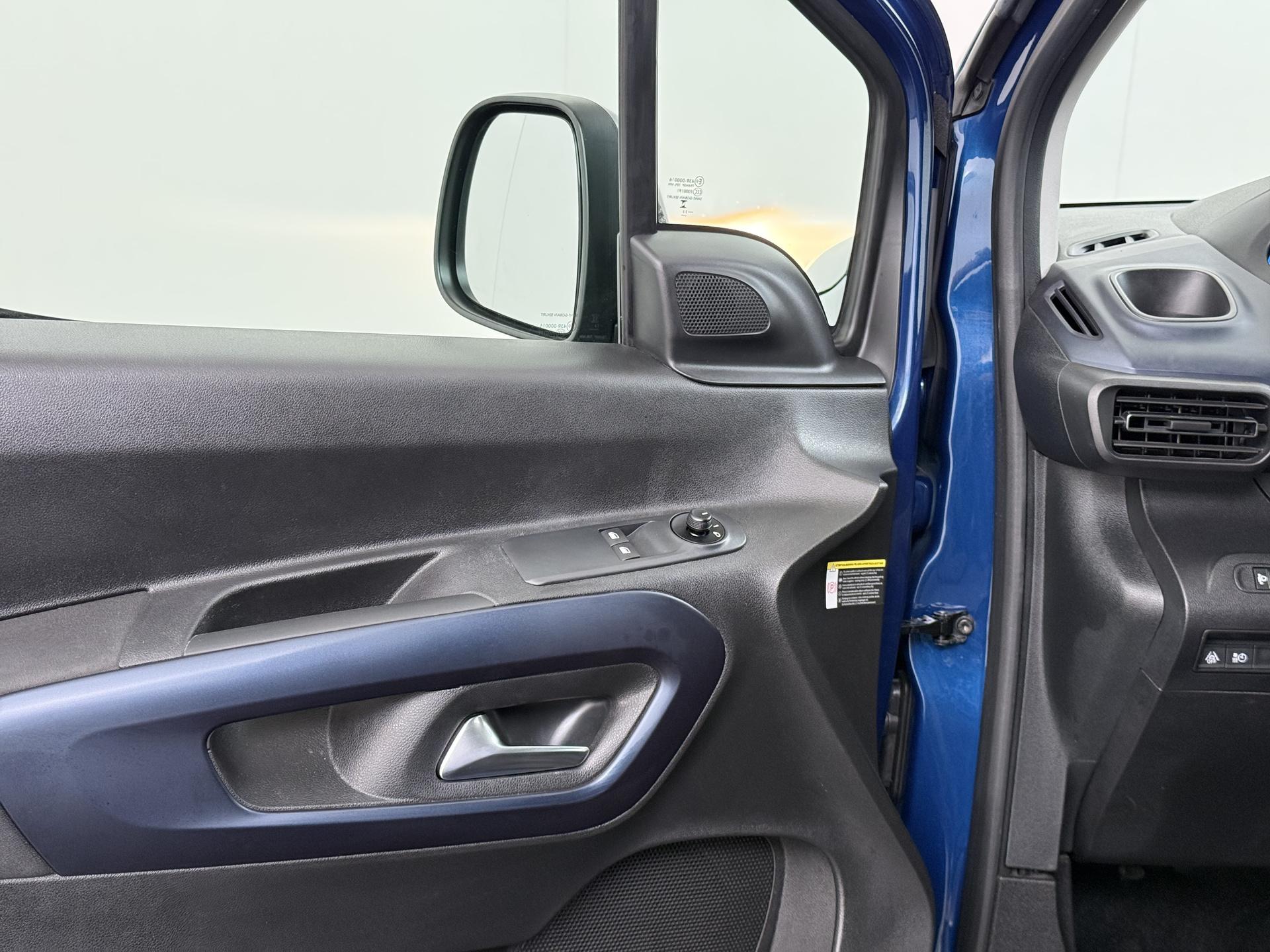 Foto van Peugeot E-rifter
