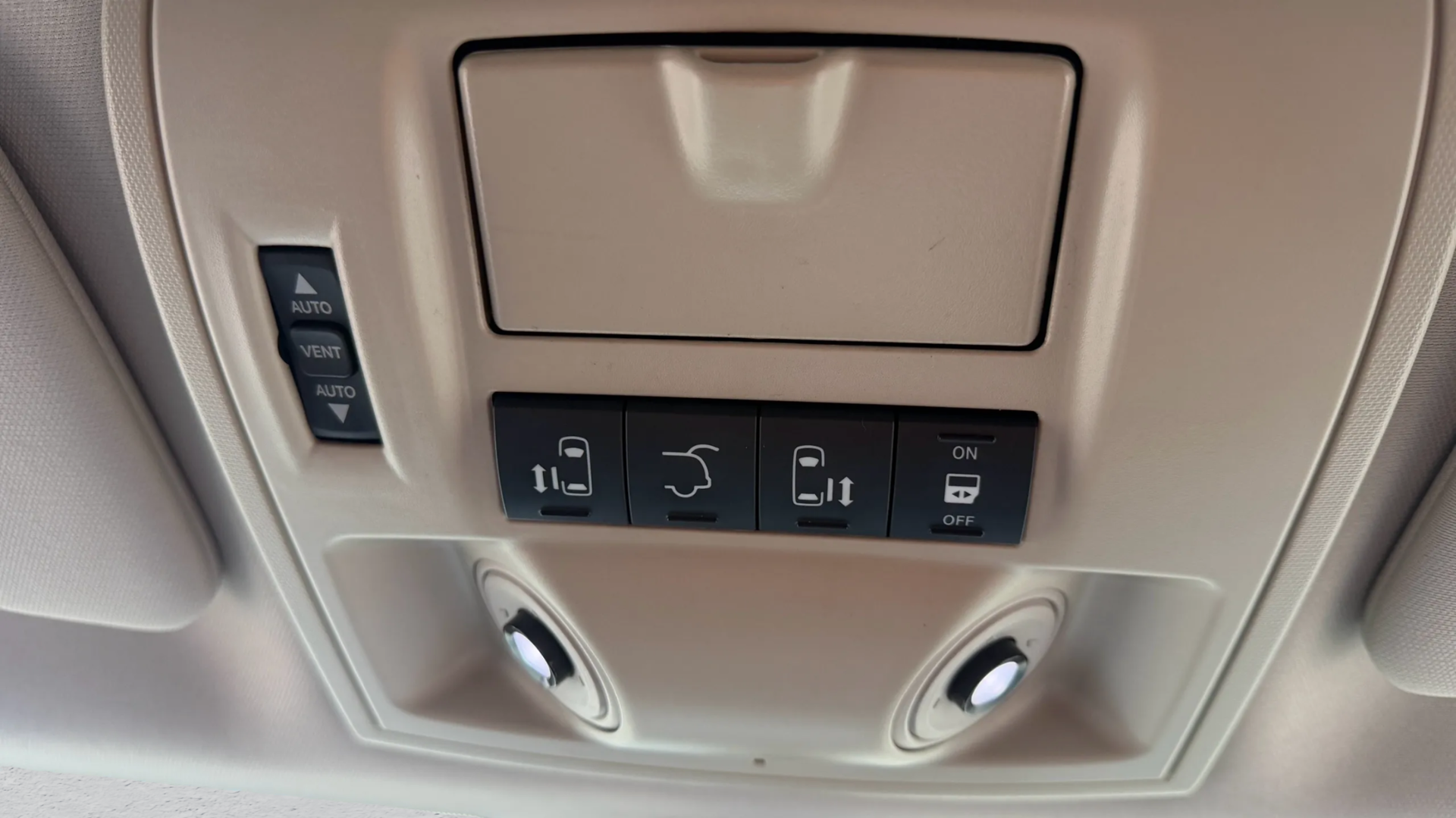 Foto van Lancia Voyager