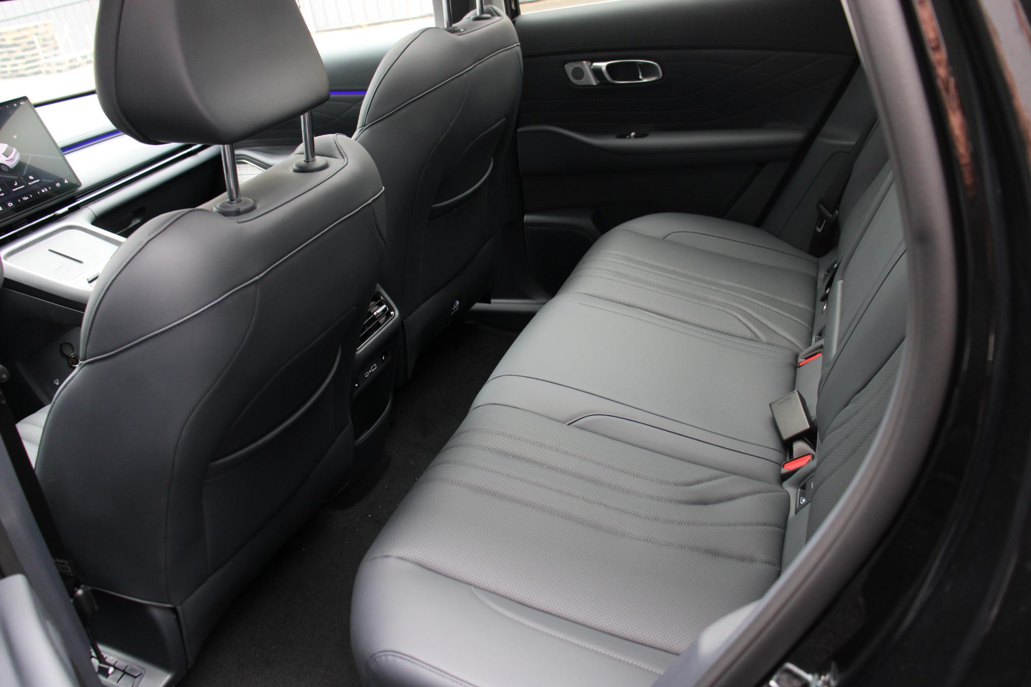 Foto van Geely Starray Em-i