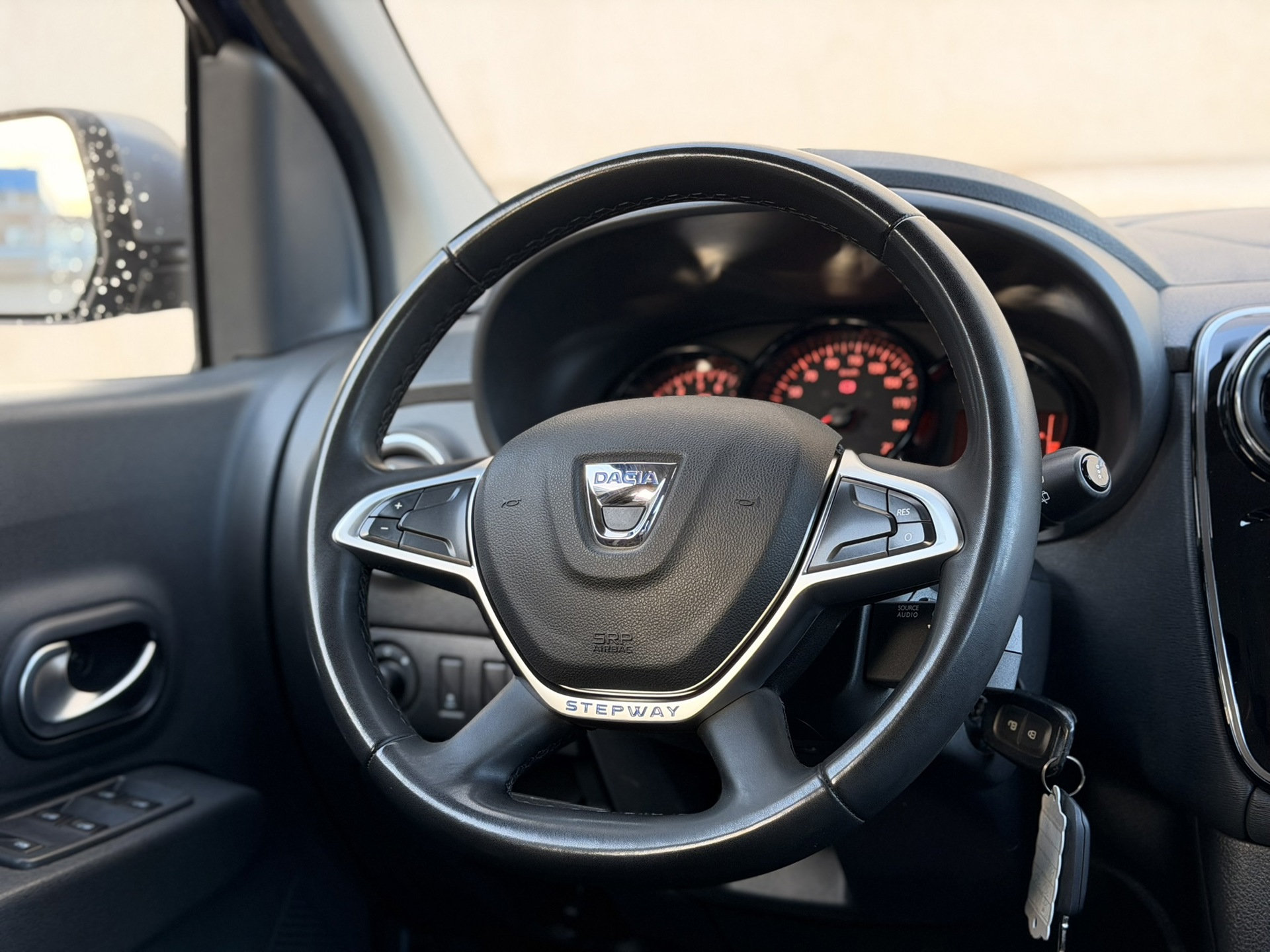 Foto van Dacia Lodgy