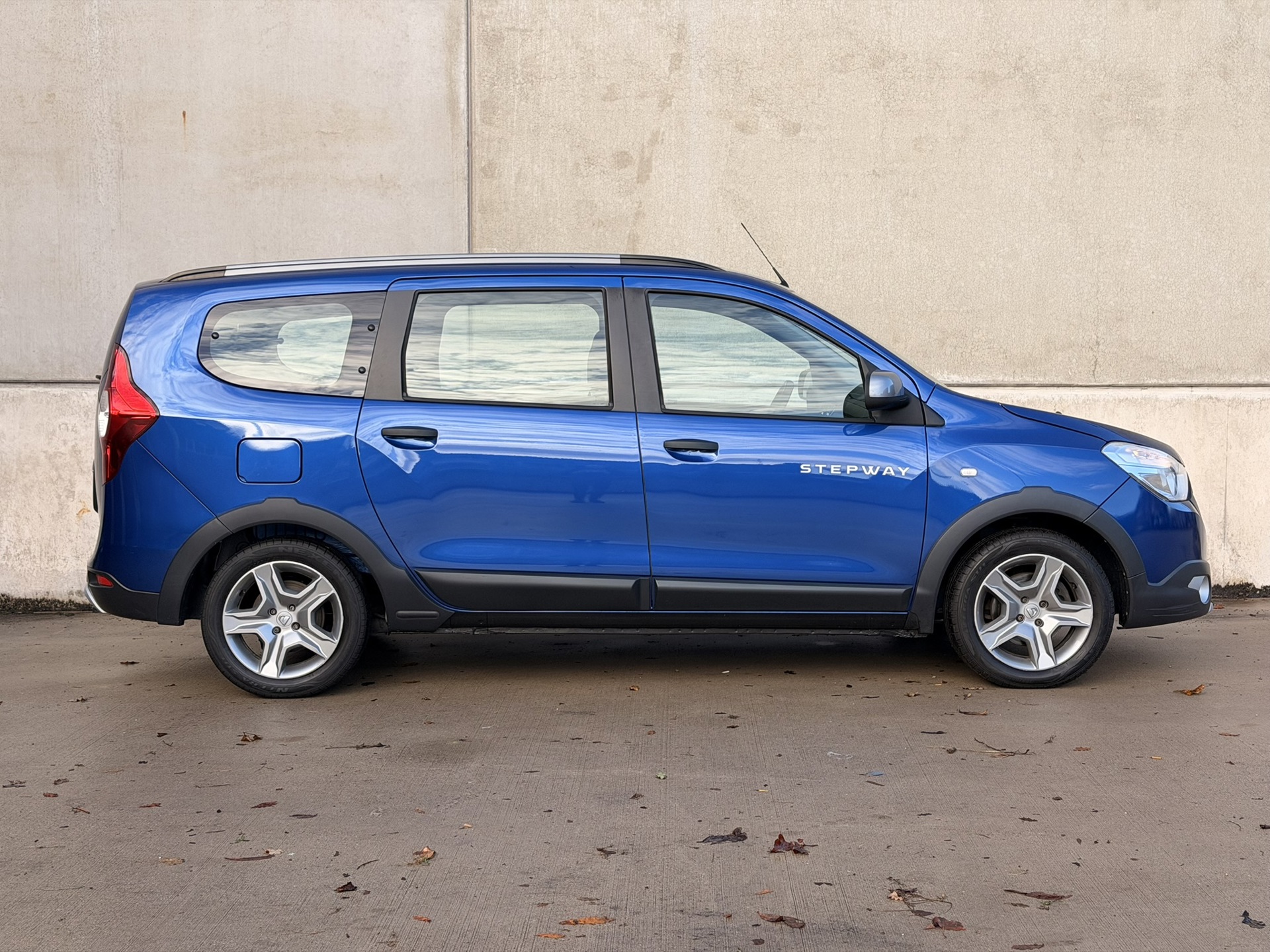 Foto van Dacia Lodgy