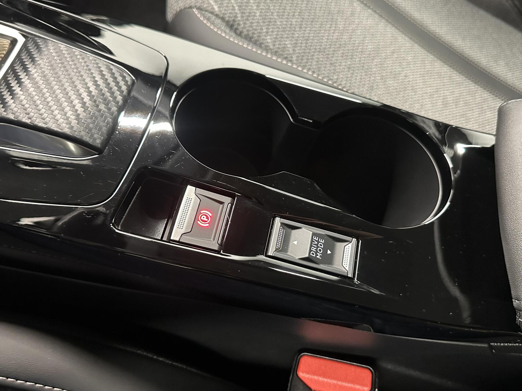 Foto van Peugeot E-208