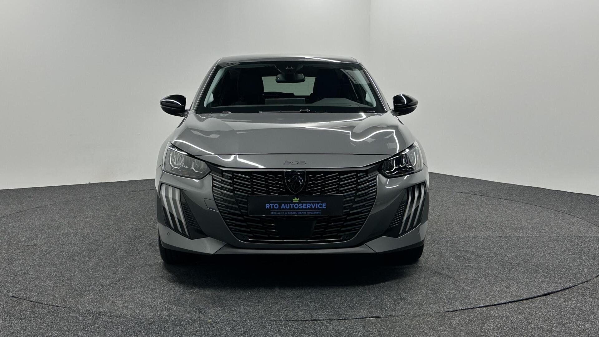 Foto van Peugeot E-208