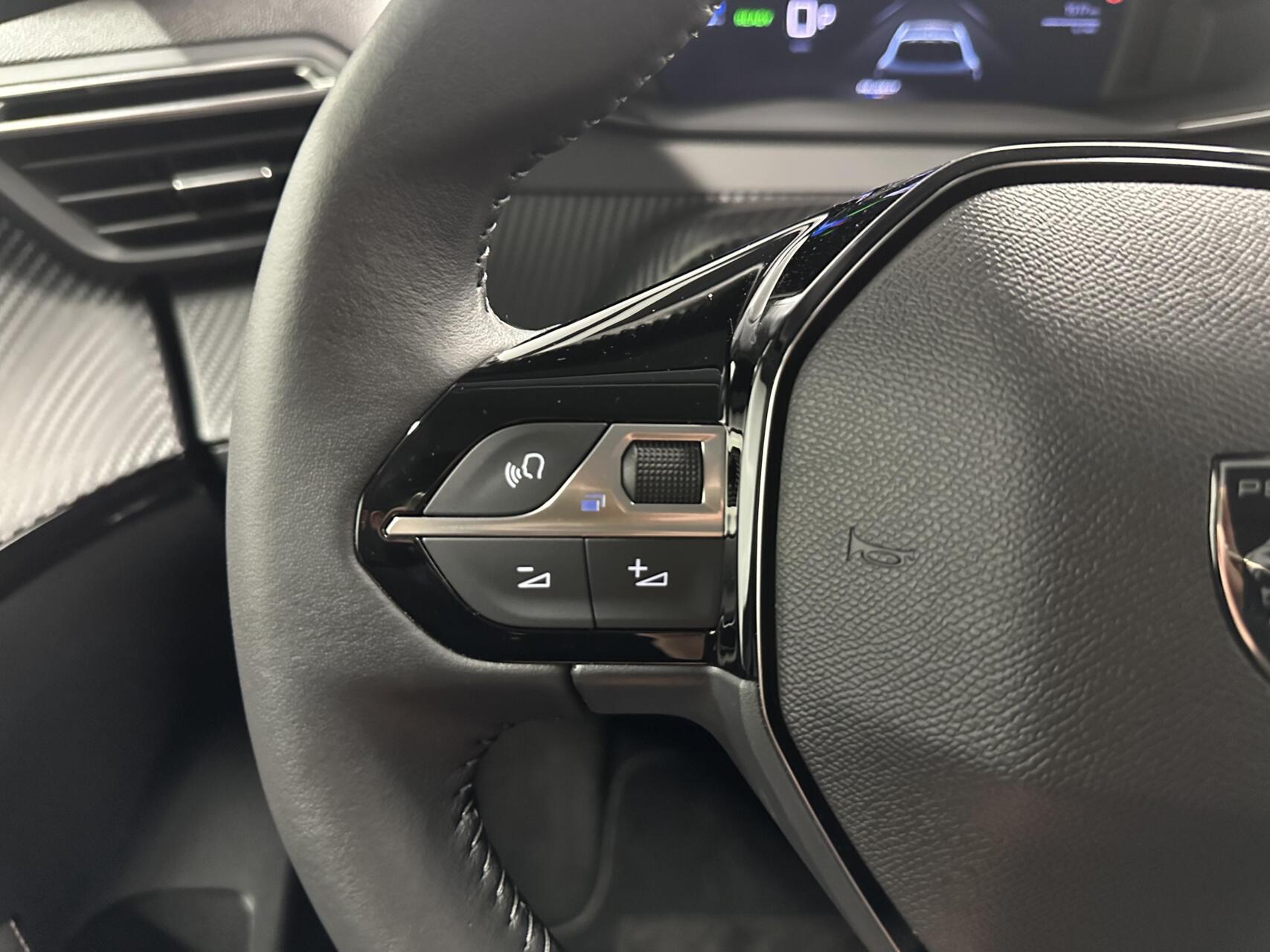 Foto van Peugeot E-208