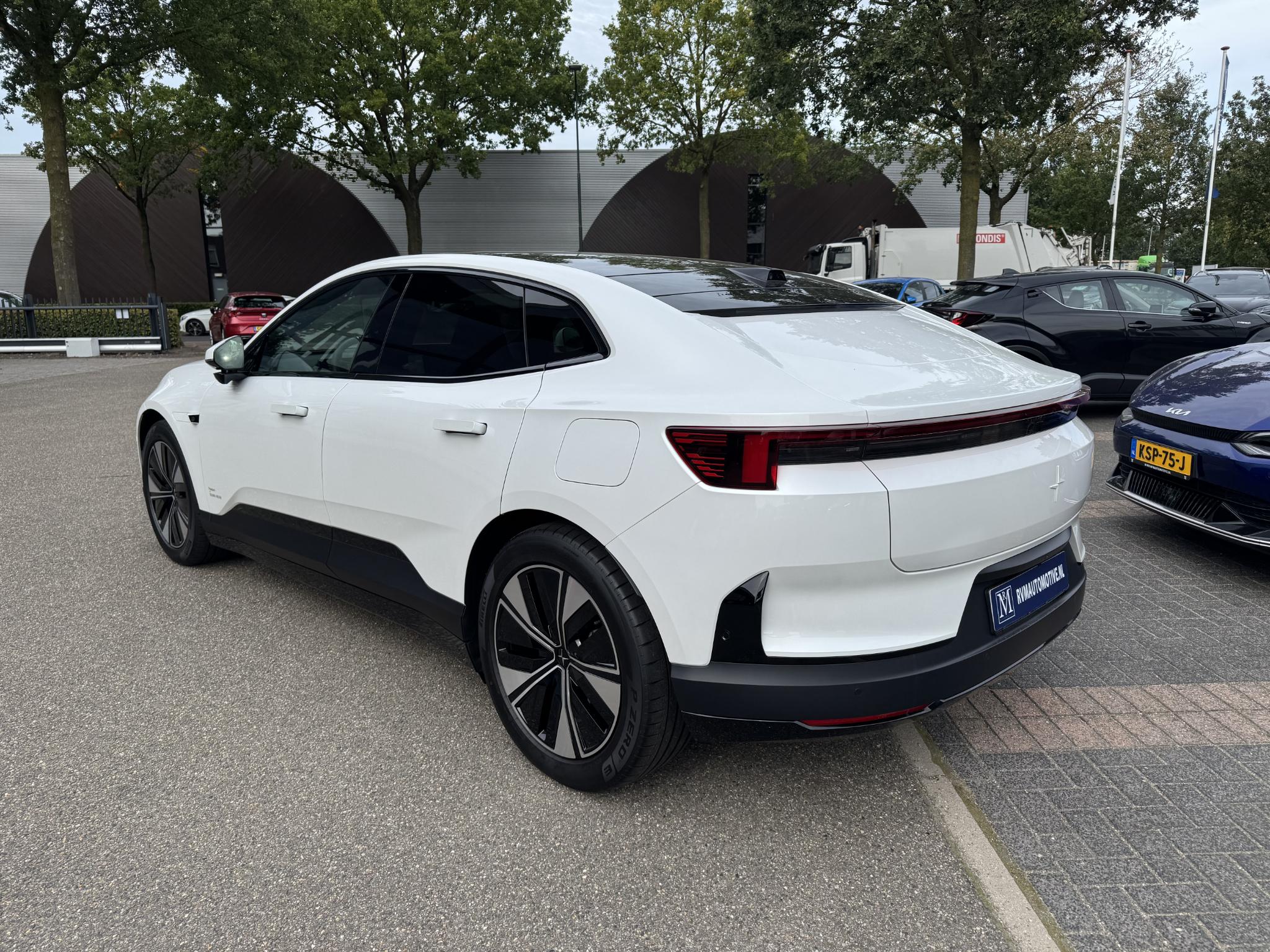 Foto van Polestar 4