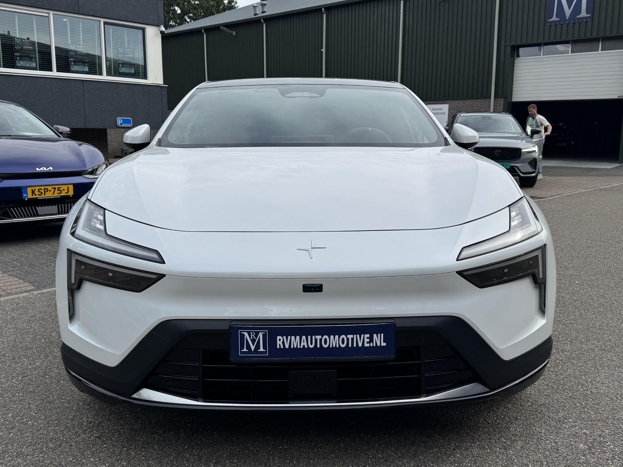 Foto van Polestar 4
