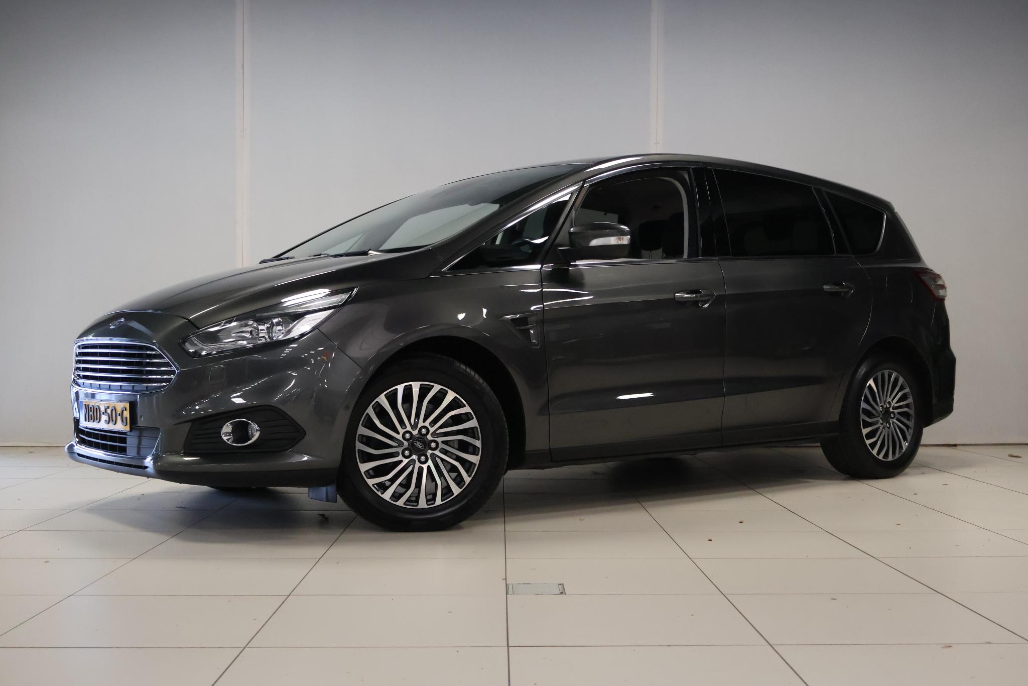 Foto van Ford S-max