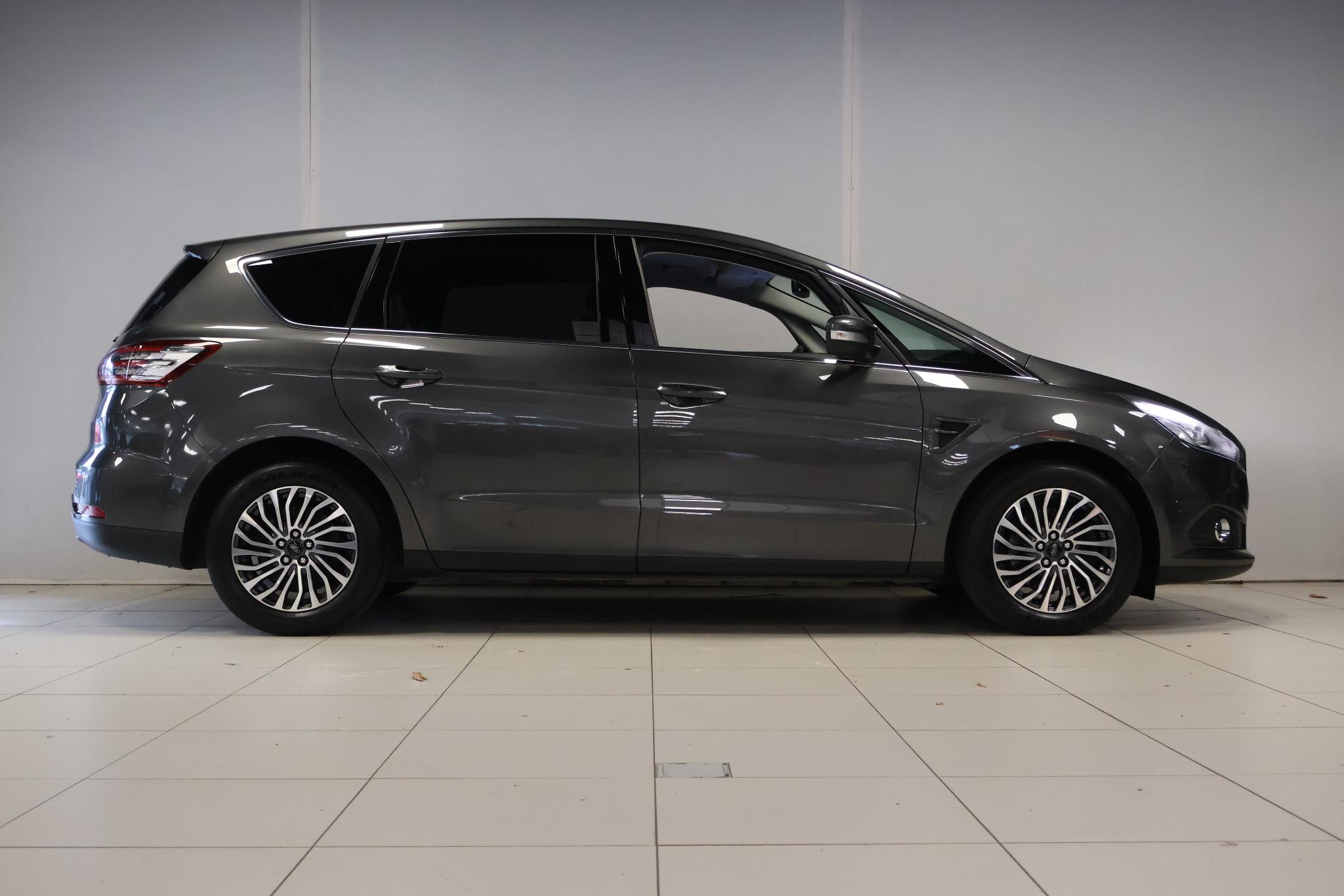 Foto van Ford S-max