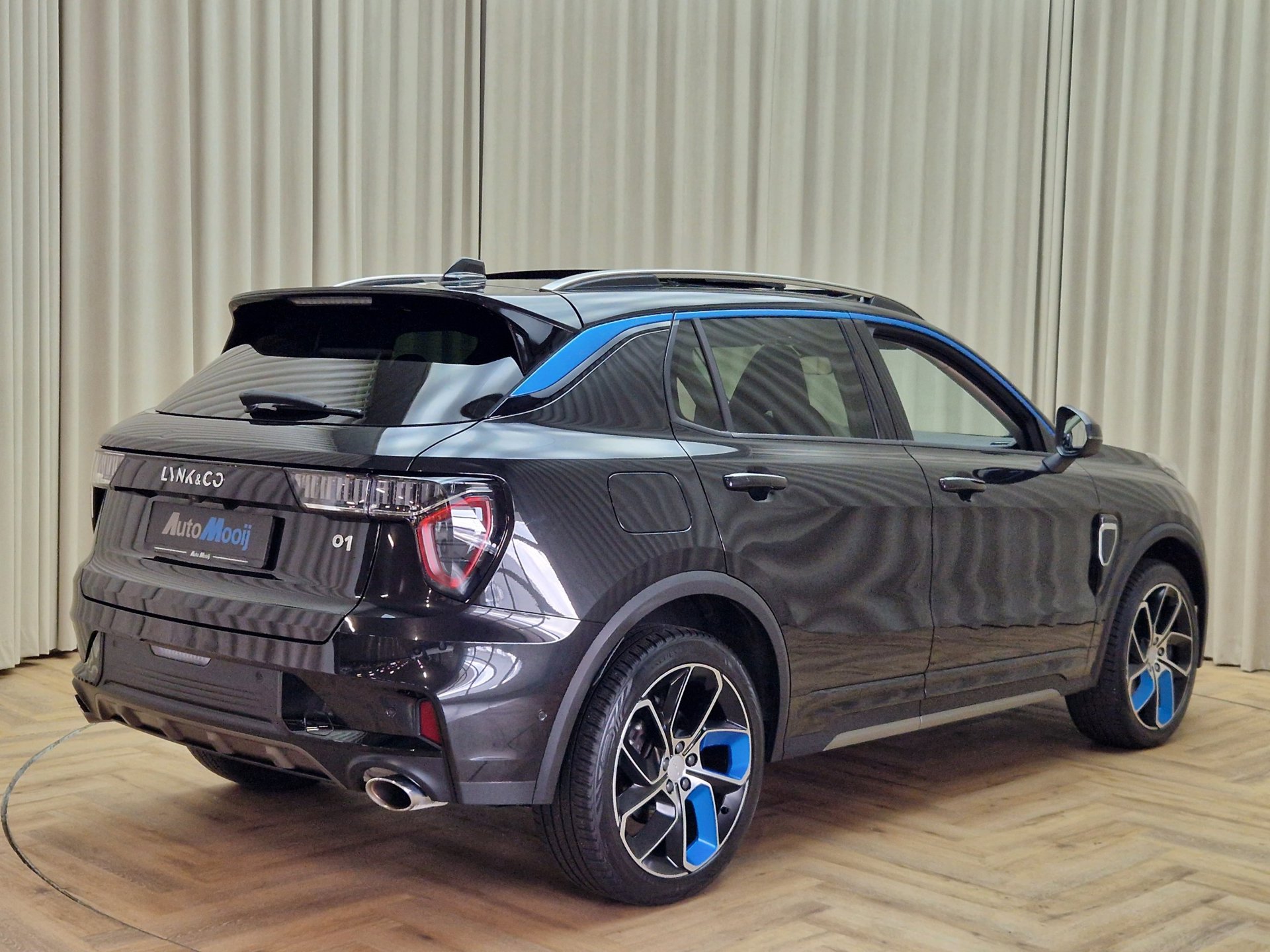 Foto van LYNK & Co 01