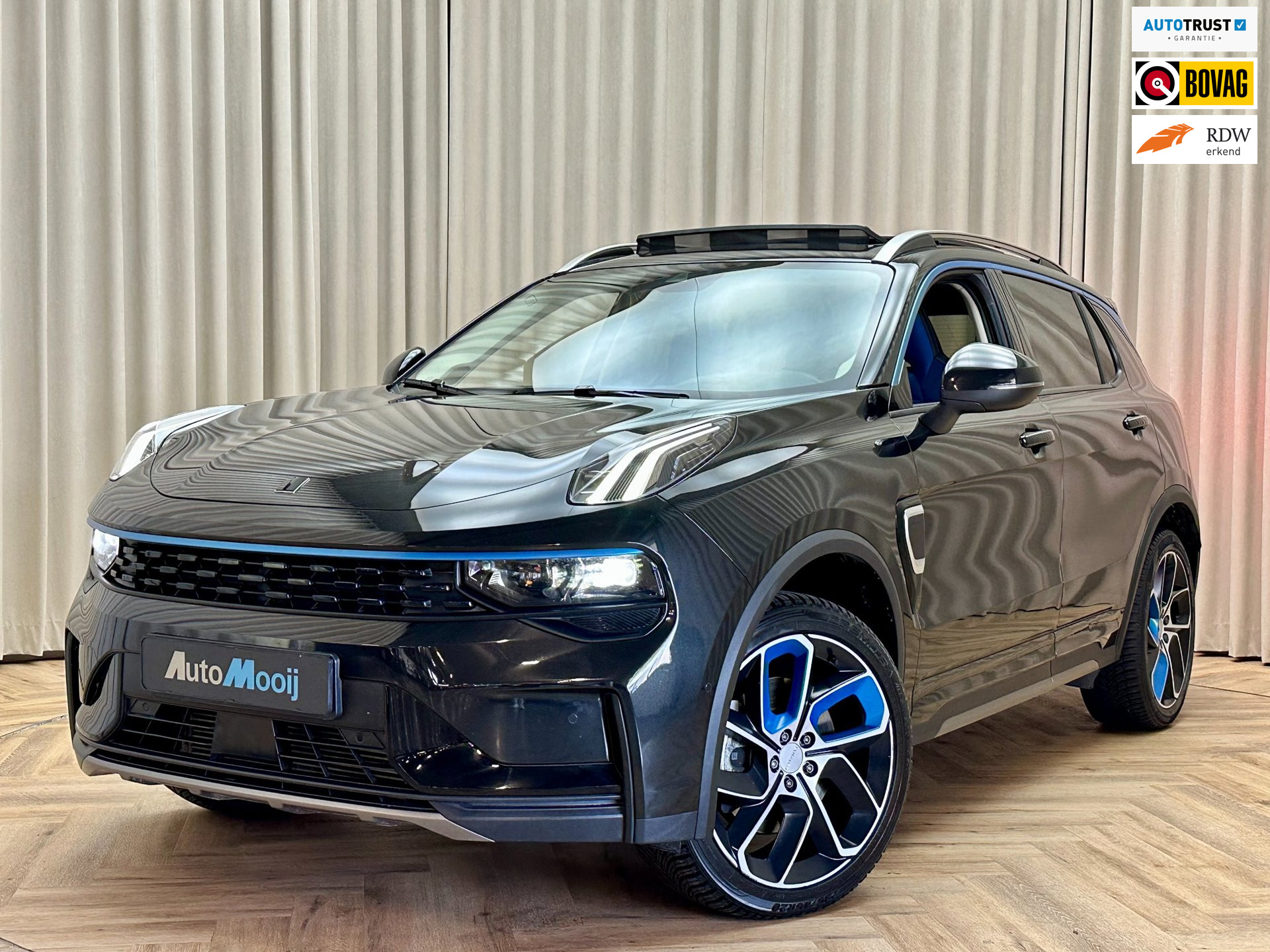 LYNK & Co 01 1.5 Hybride | Zwart | Infinity Sound | Panoramadak | Adaptive Cruise | Memory Seat | Apple Carplay 2022 - voorkant