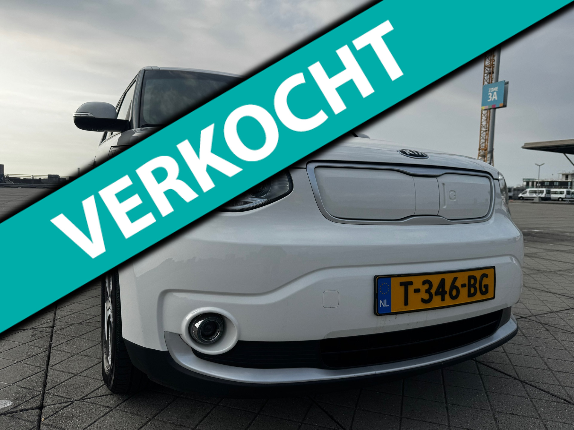 Kia Soul EV ExecutiveLine 27 kWh CLIMA CRUISE CAMERA CARPLAY 2017 - voorkant