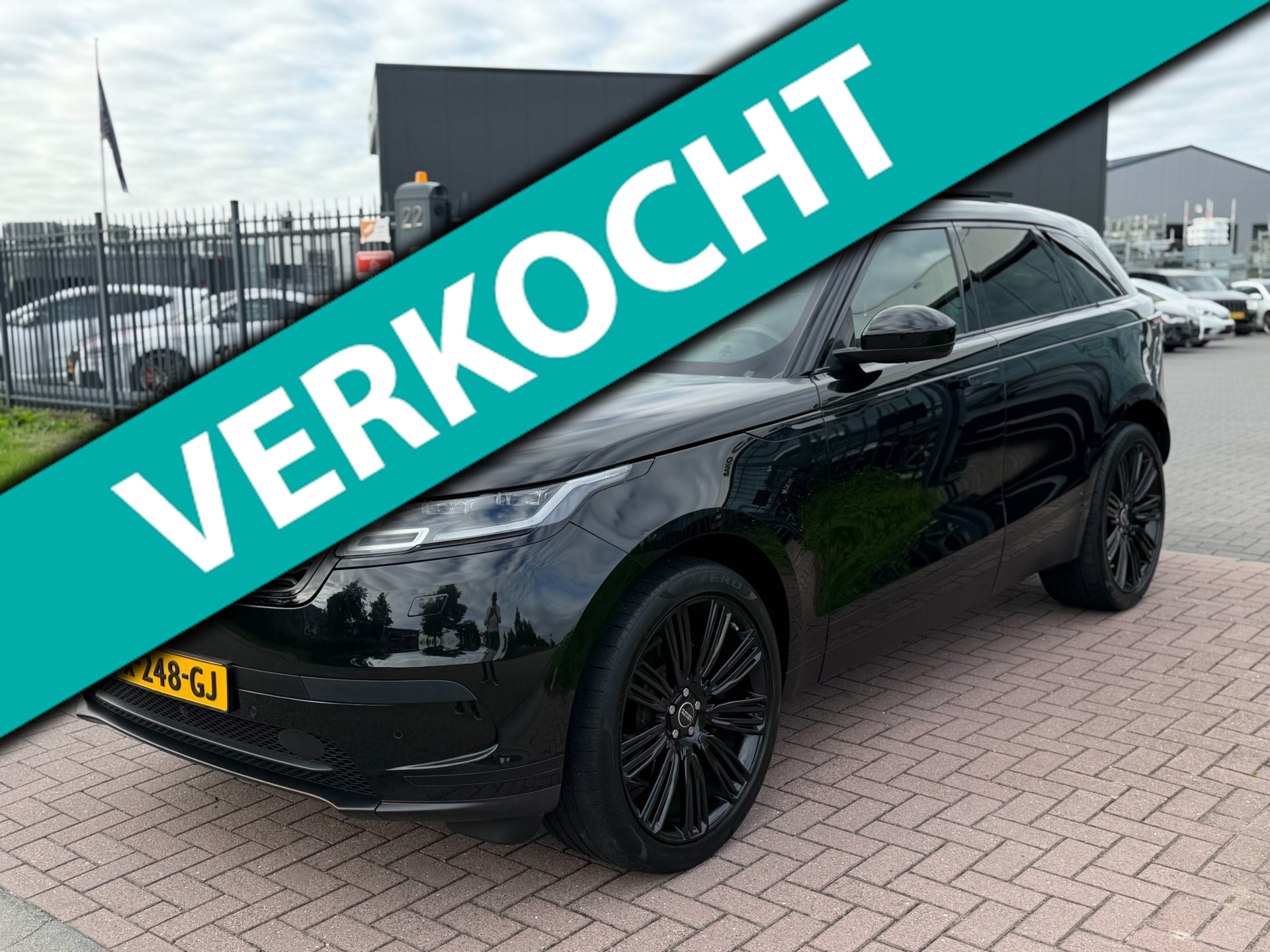 Land Rover Range Rover Velar 2.0 P400e S 2022 Full Black ! Pano BTW 2022 - voorkant