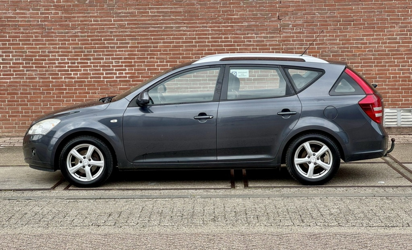 Foto van Kia Cee D