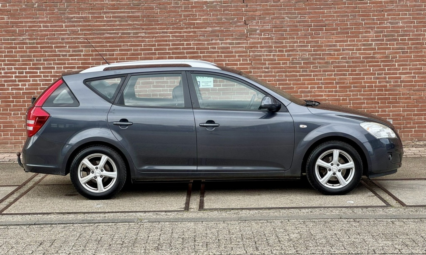 Foto van Kia Cee D