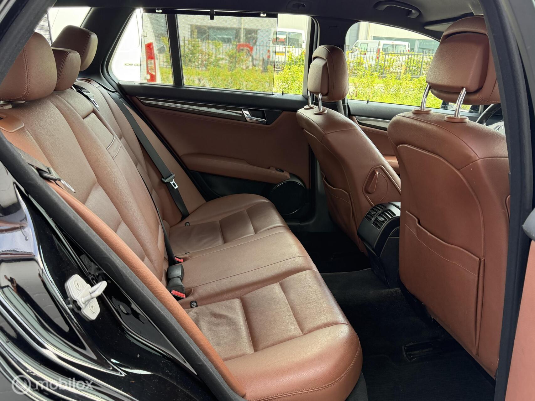 Foto van Mercedes-Benz C 250 Cgi