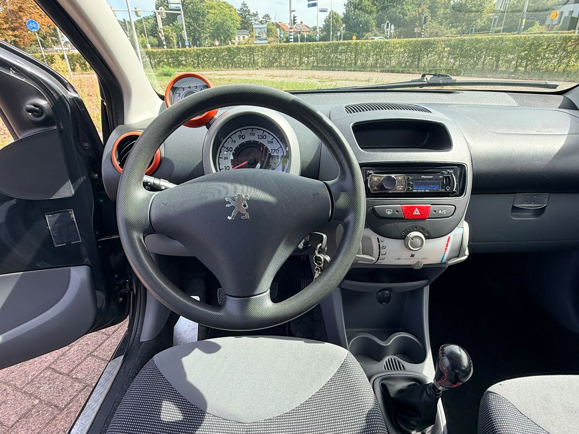 Foto van Peugeot Peugeot 107