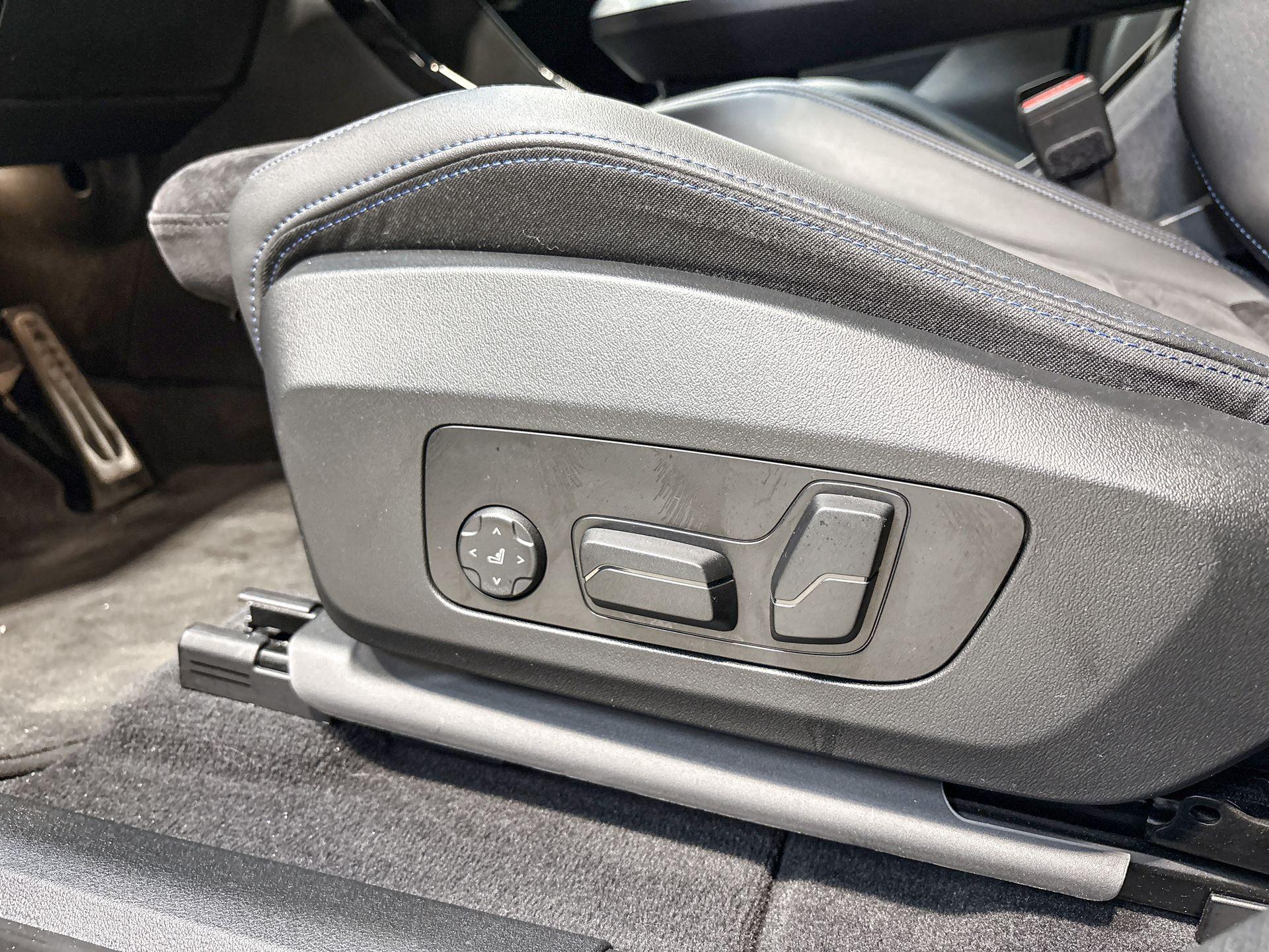 Foto van BMW Ix1 Xdrive30
