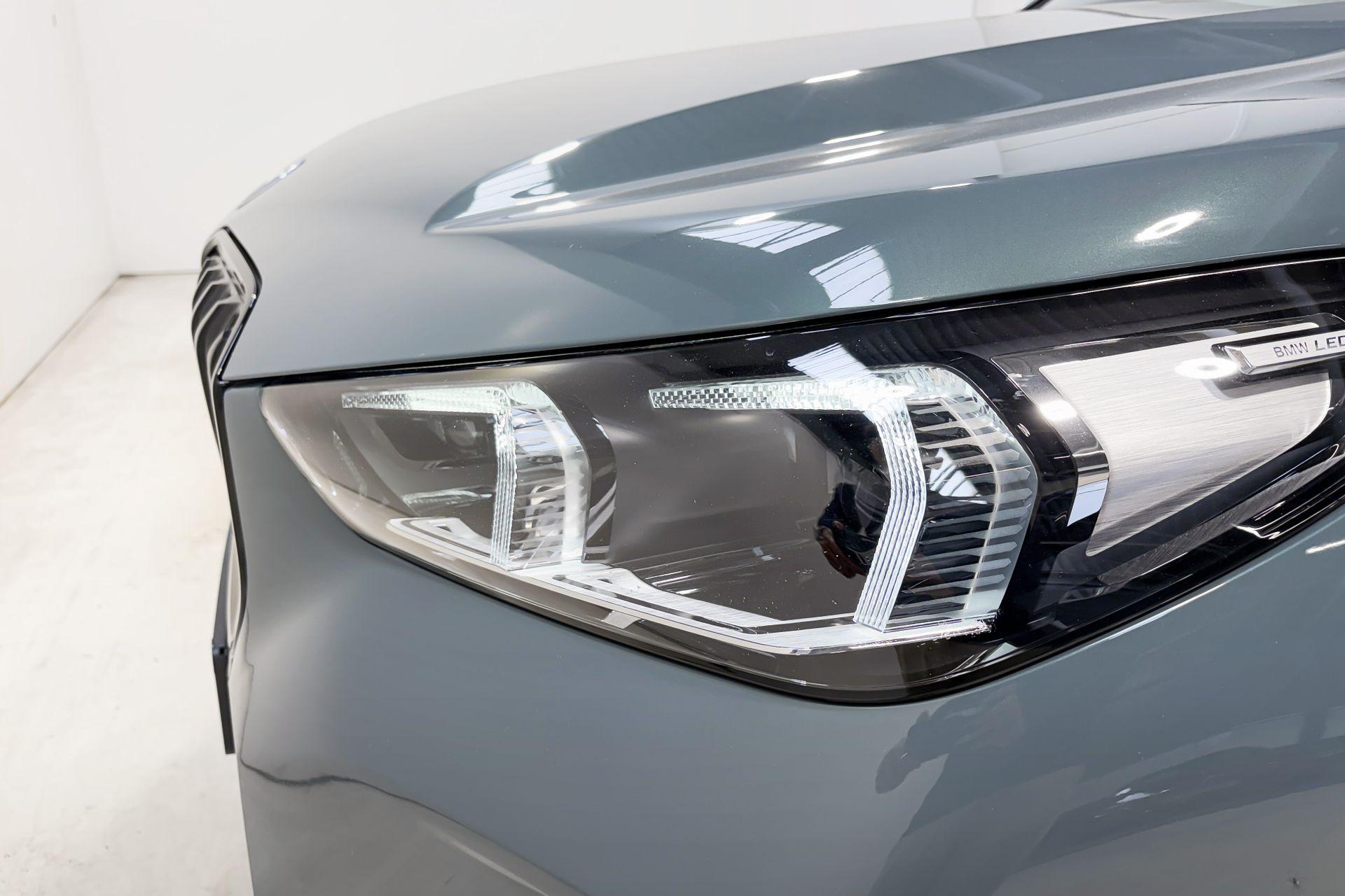 Foto van BMW Ix1 Xdrive30