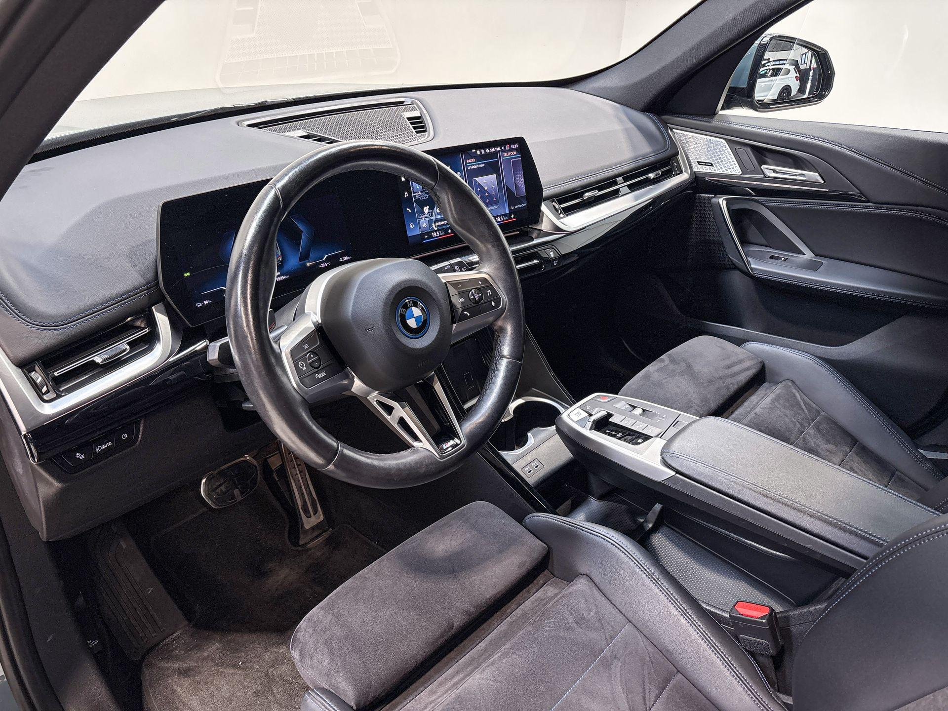 Foto van BMW Ix1 Xdrive30