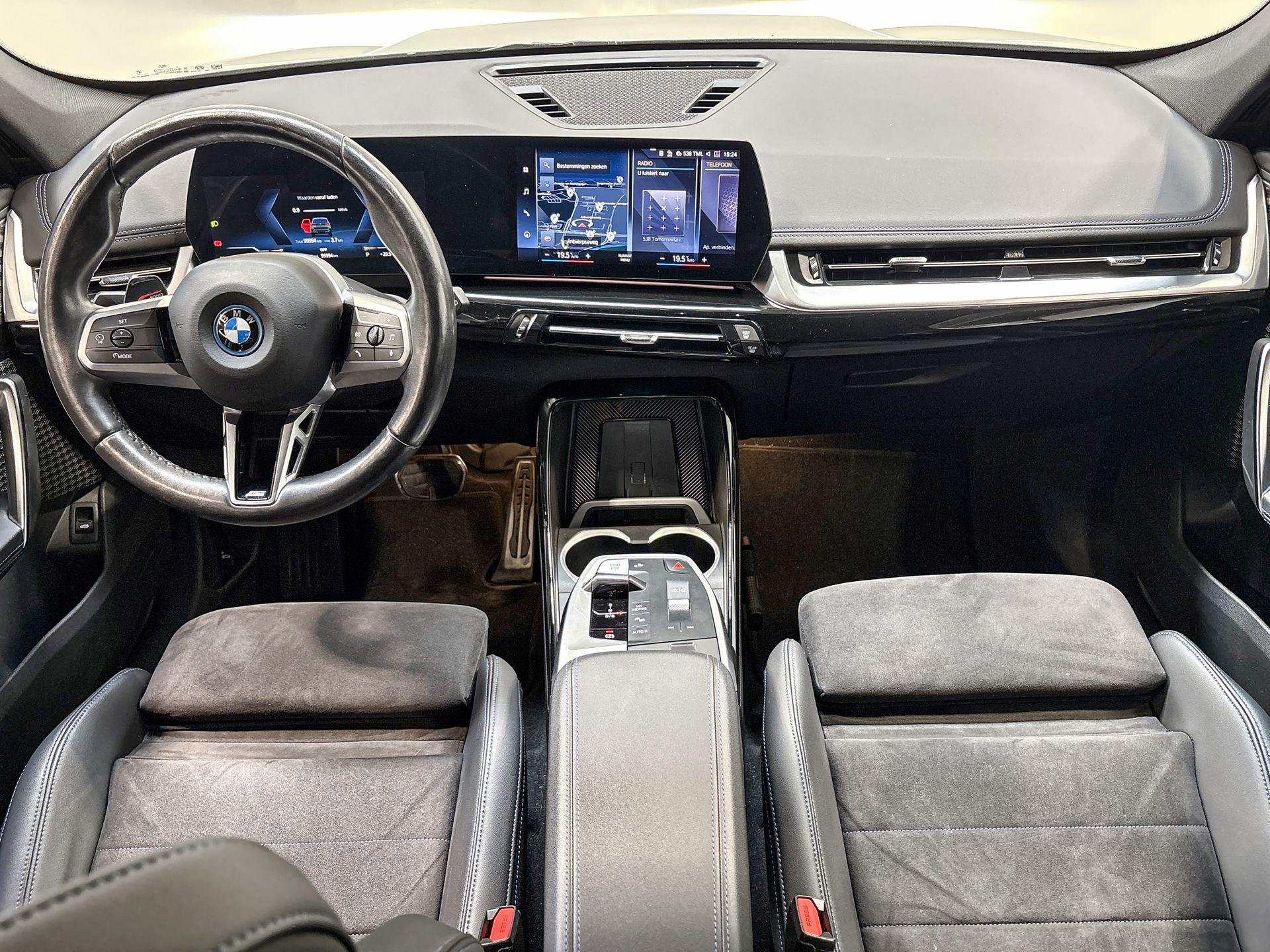 Foto van BMW Ix1 Xdrive30