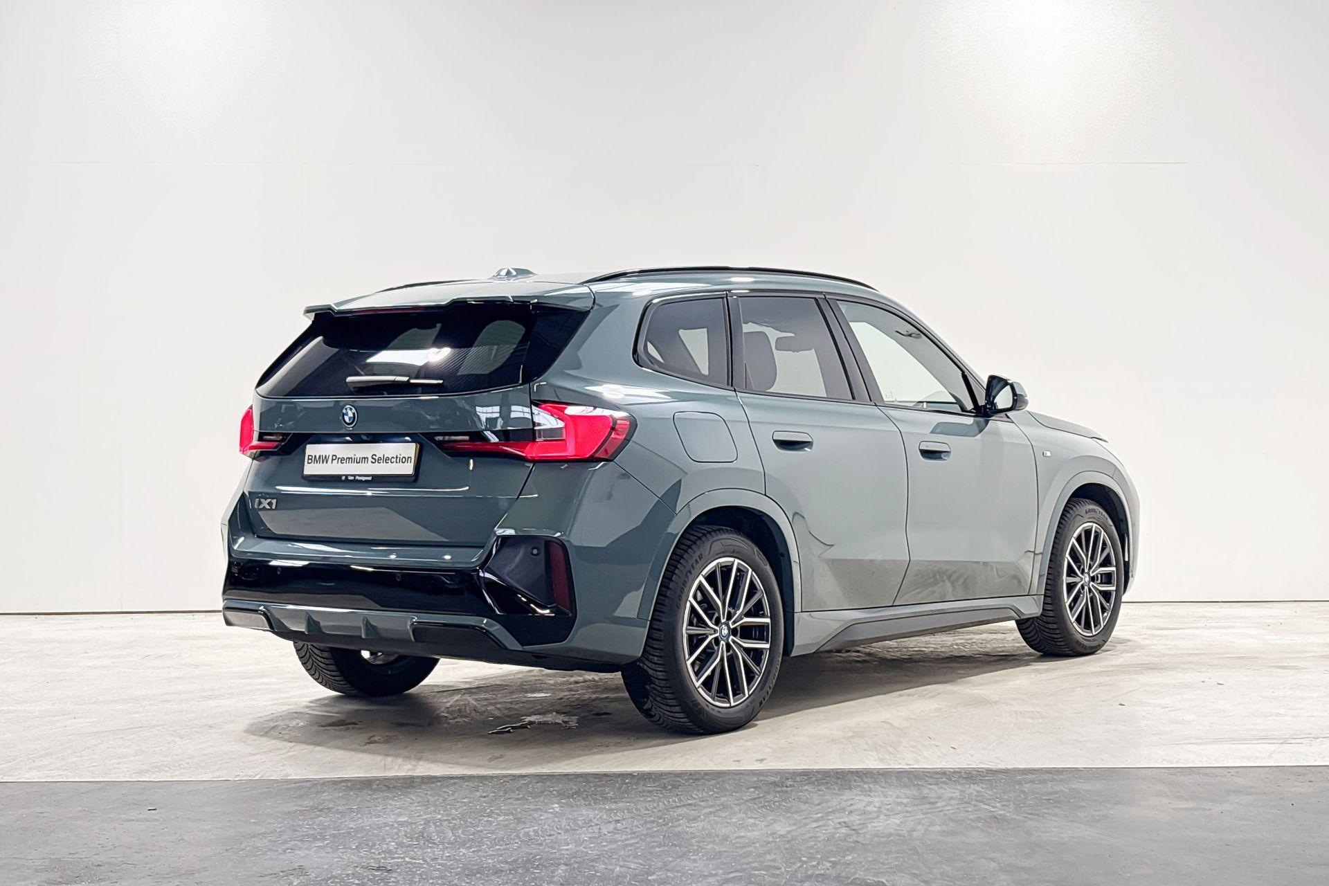 Foto van BMW Ix1 Xdrive30