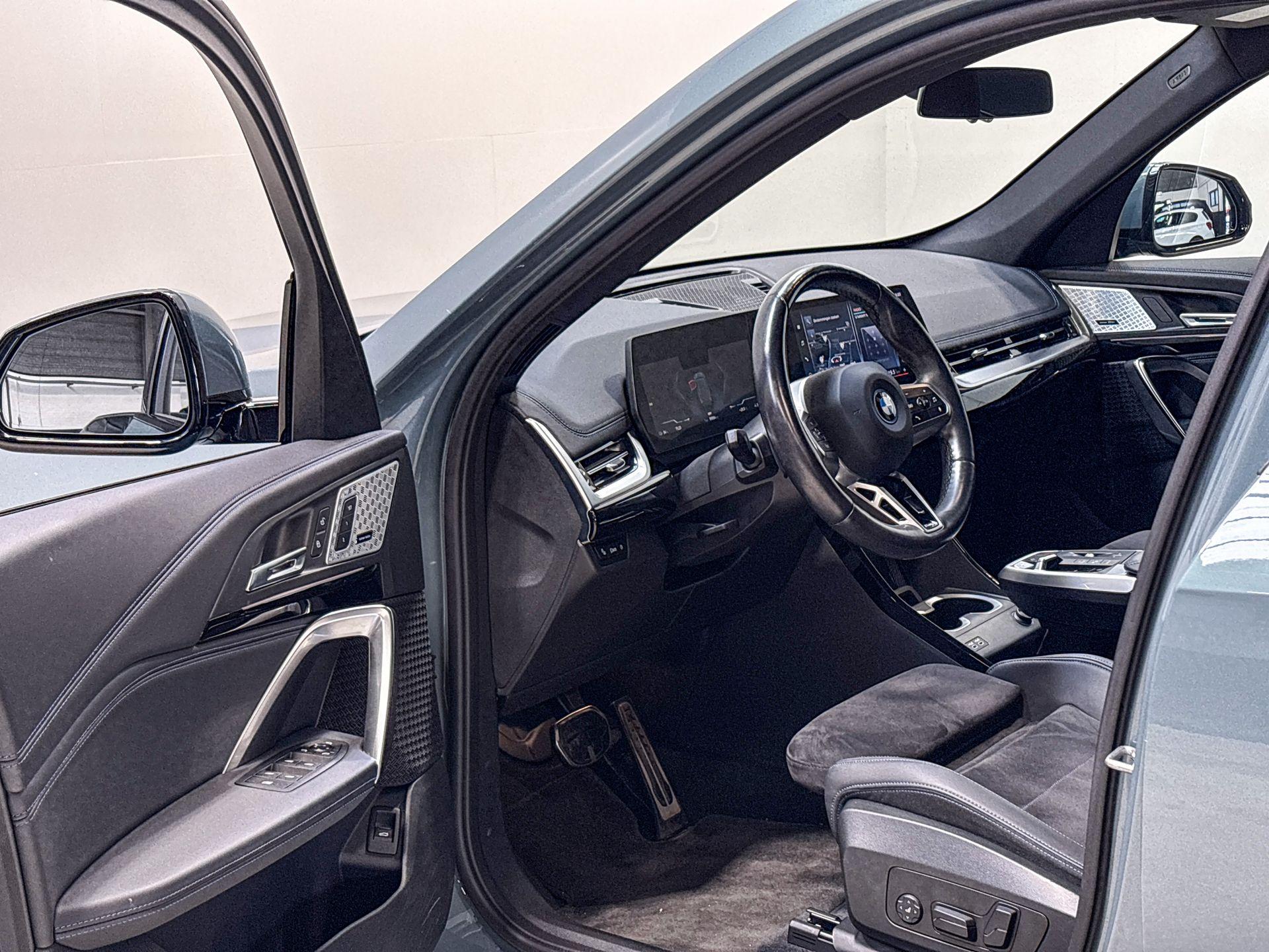 Foto van BMW Ix1 Xdrive30