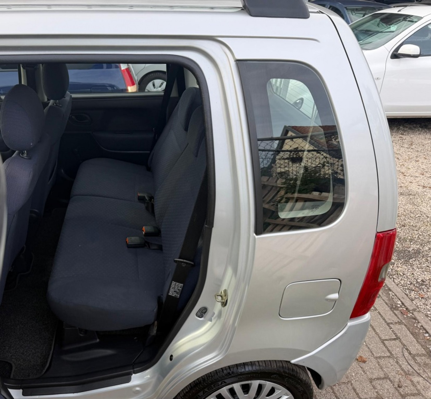 Foto van Suzuki Wagon R