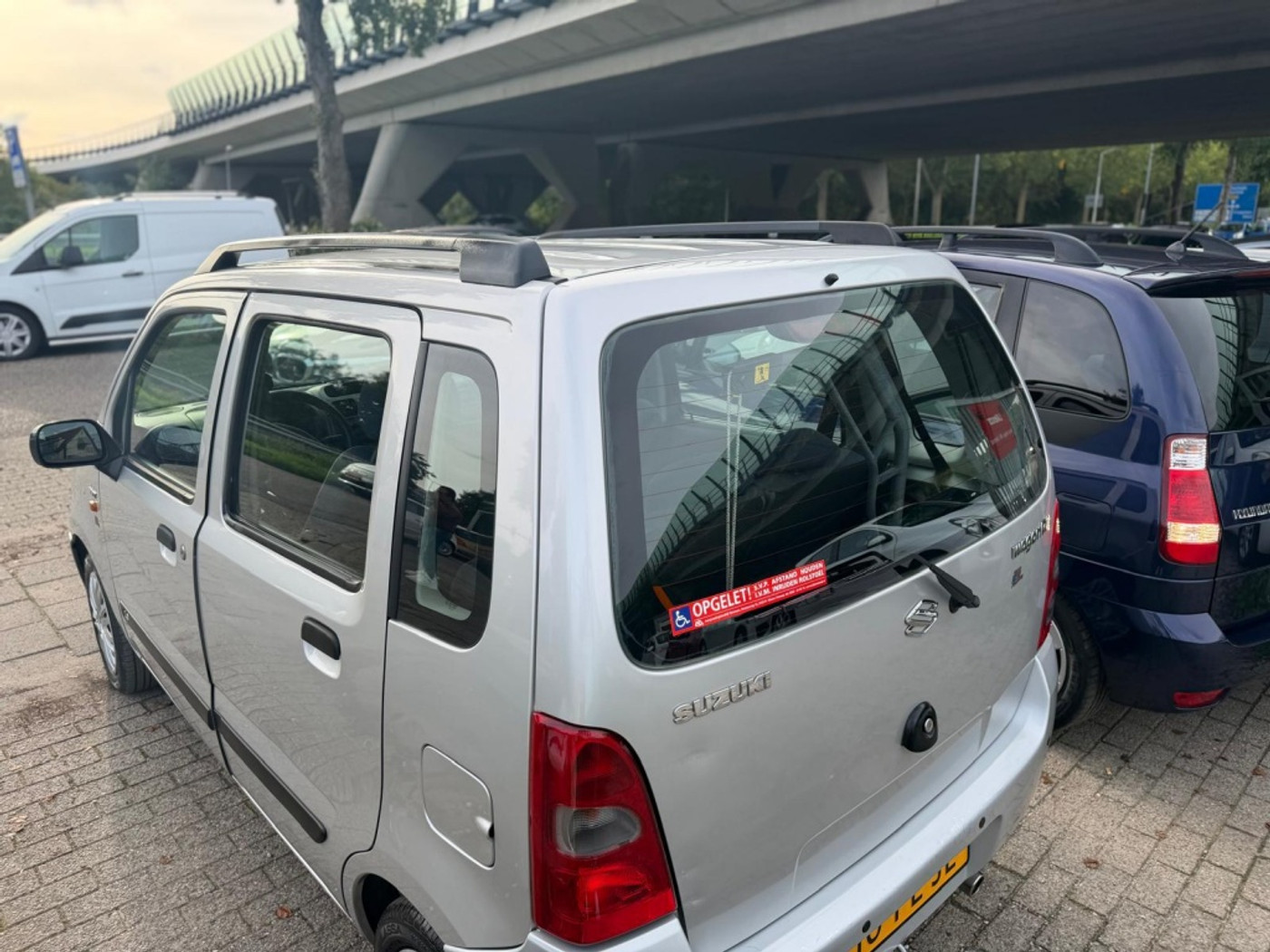 Foto van Suzuki Wagon R