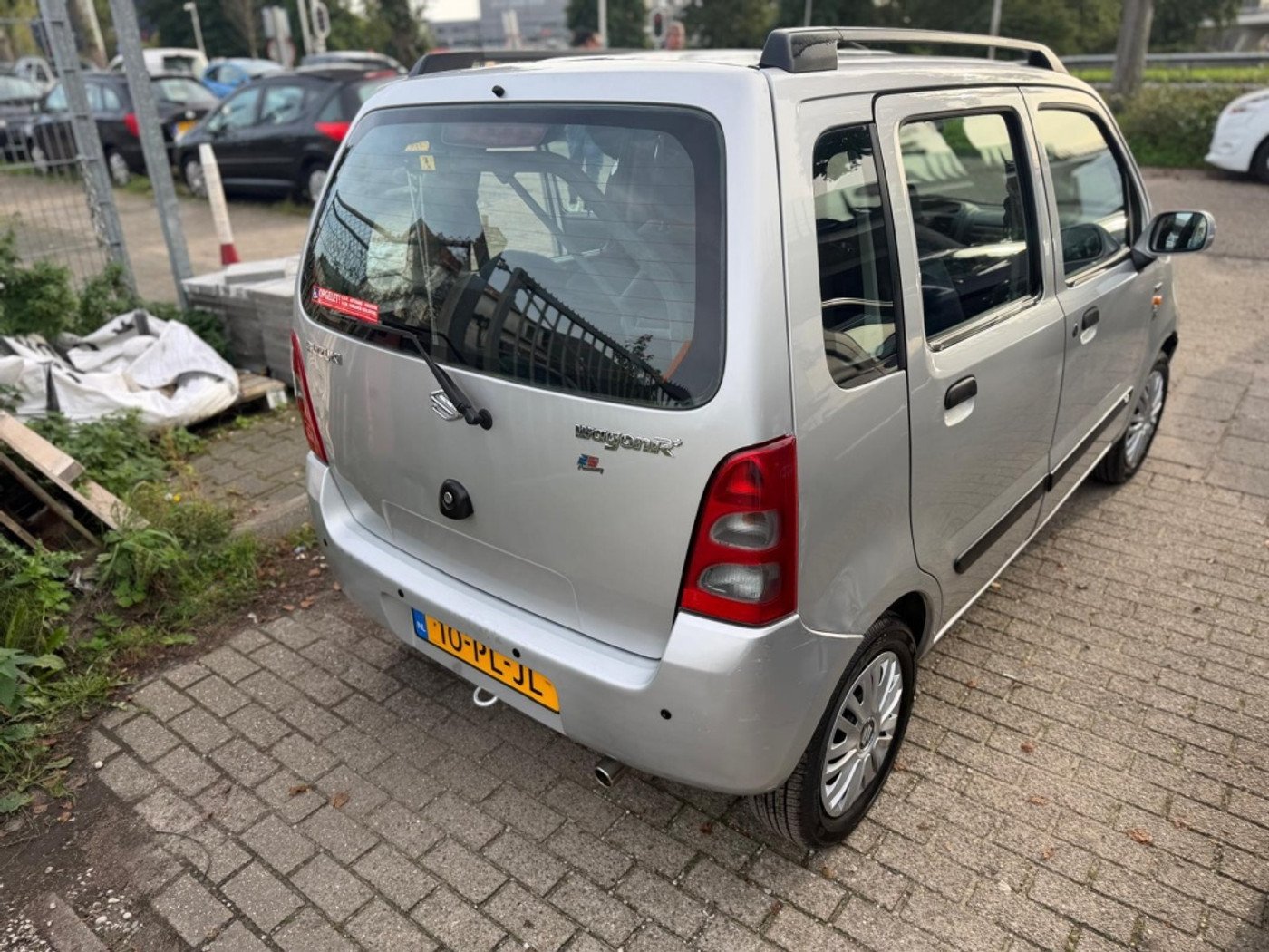 Foto van Suzuki Wagon R