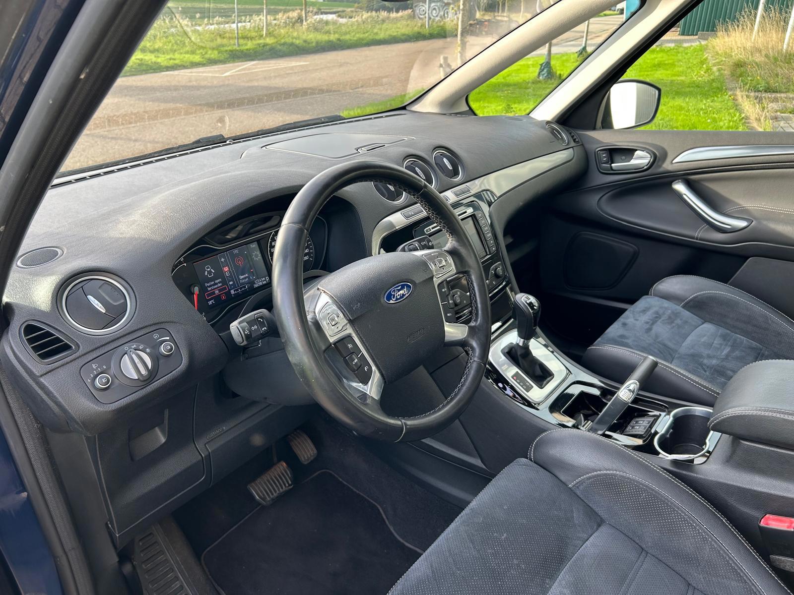 Foto van Ford S-max