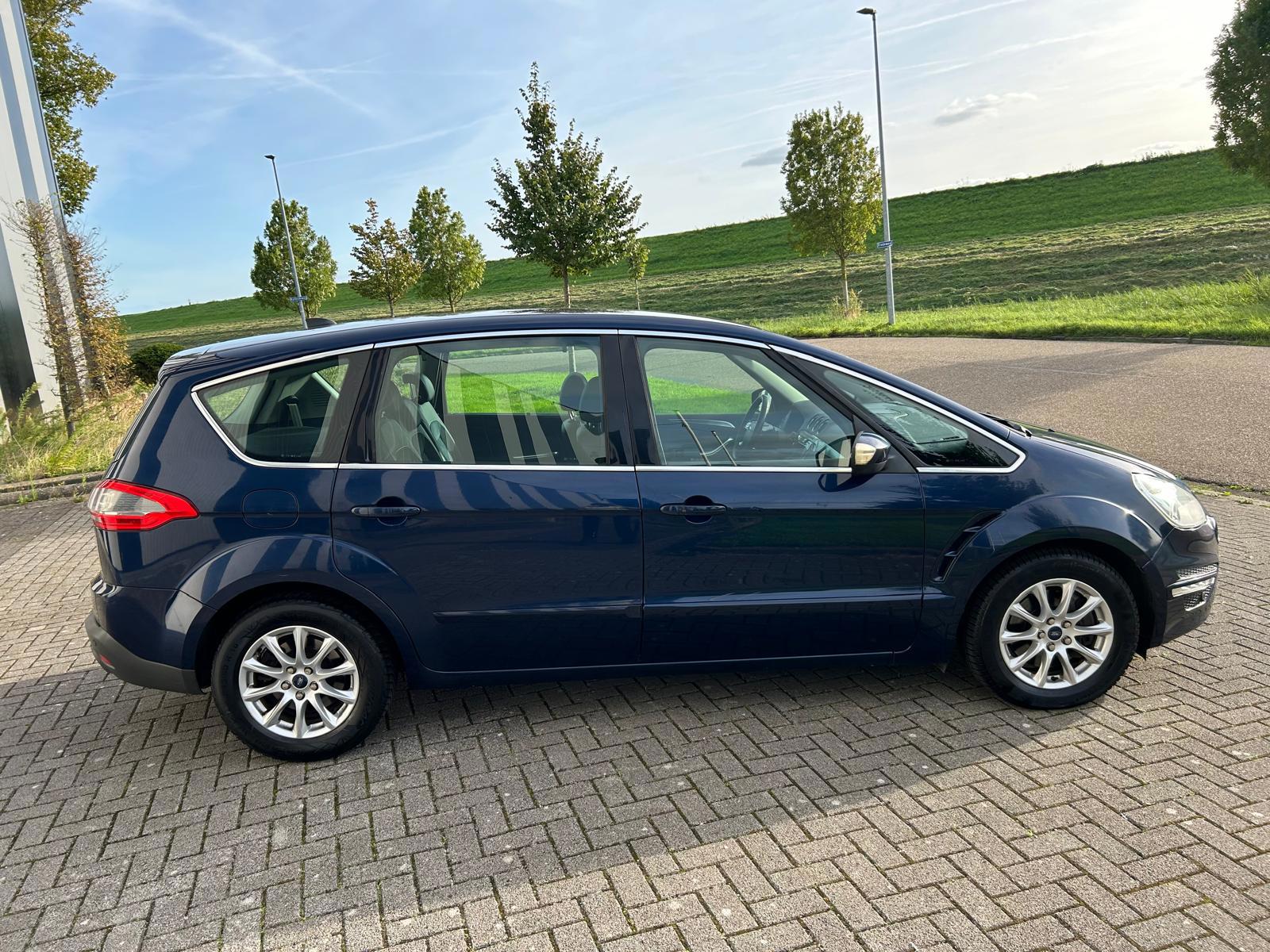Foto van Ford S-max