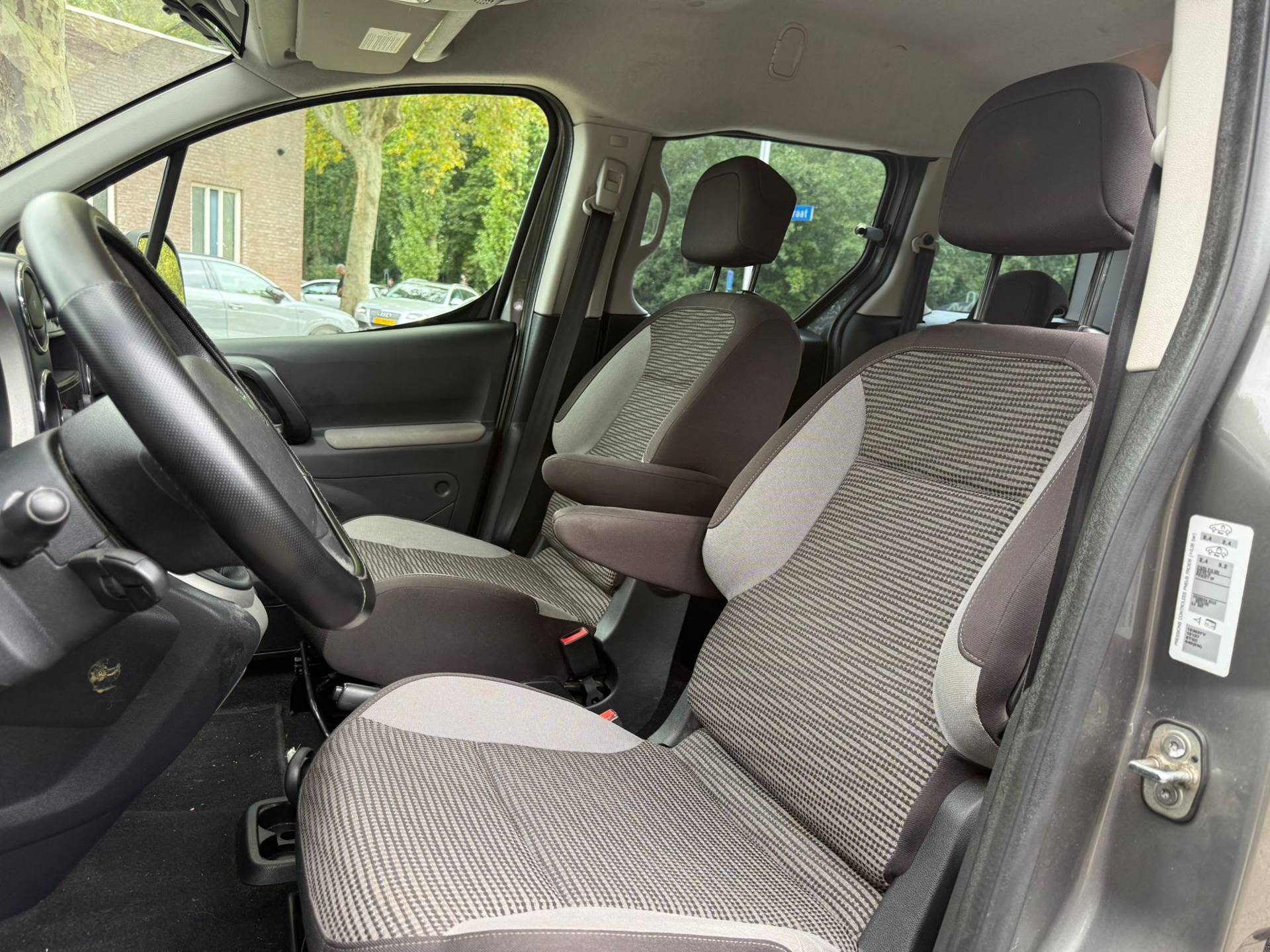 Foto van Peugeot Partner