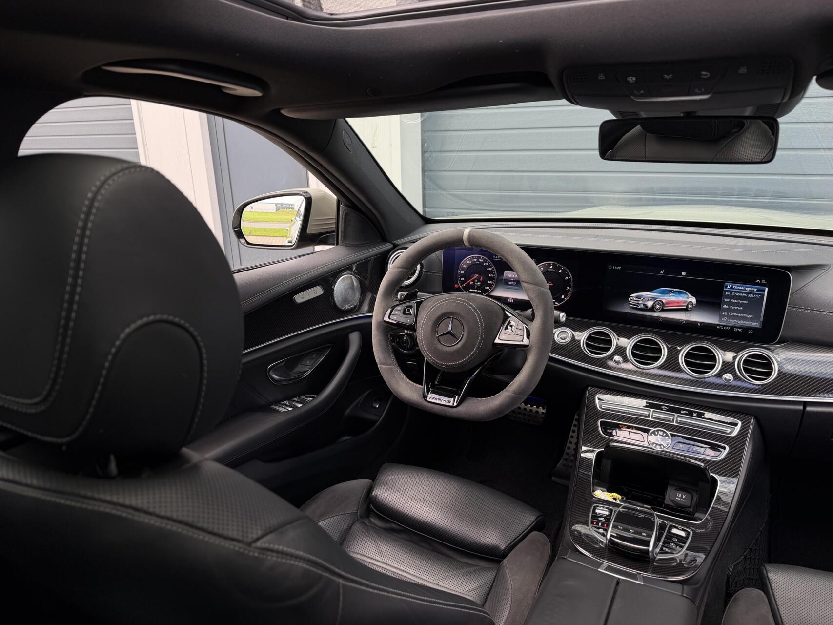 Foto van Mercedes-Benz AMG E 63