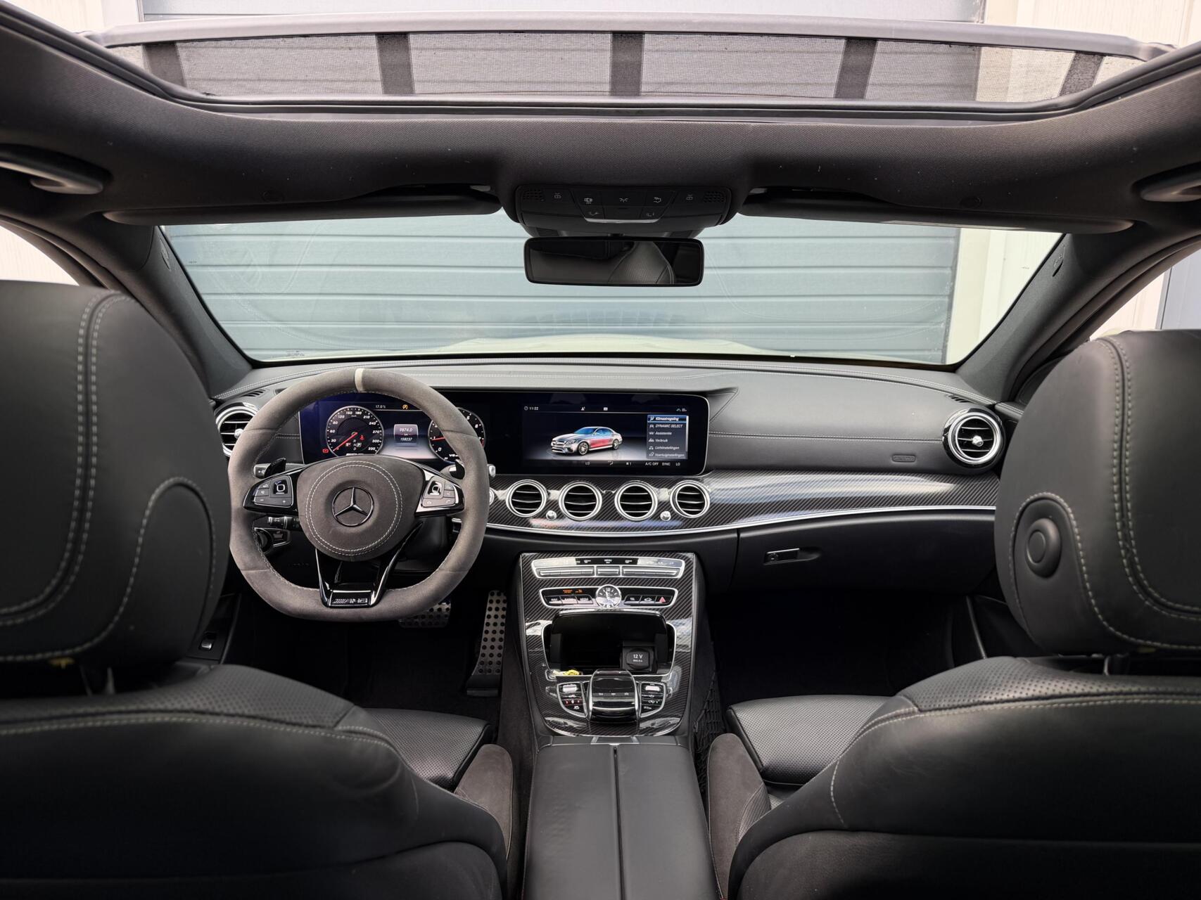 Foto van Mercedes-Benz AMG E 63