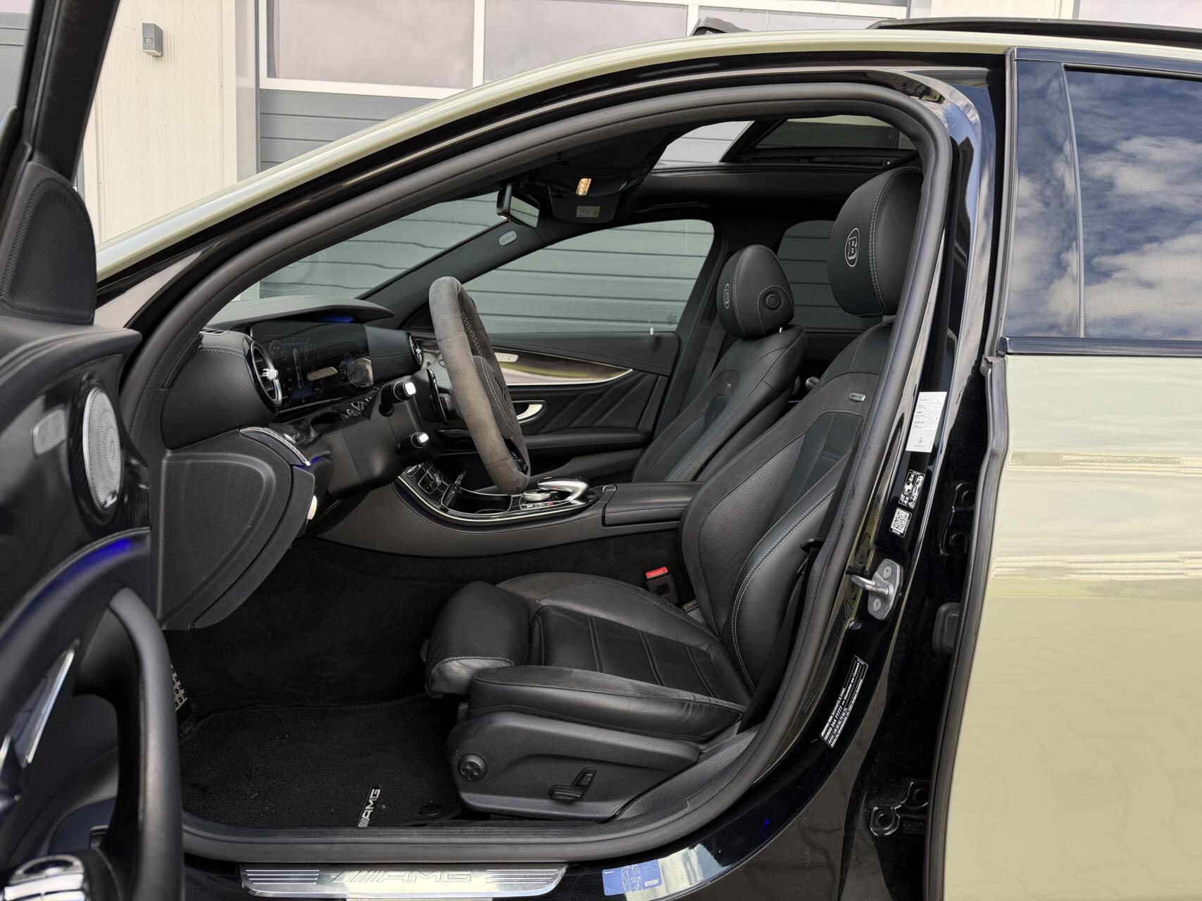 Foto van Mercedes-Benz AMG E 63