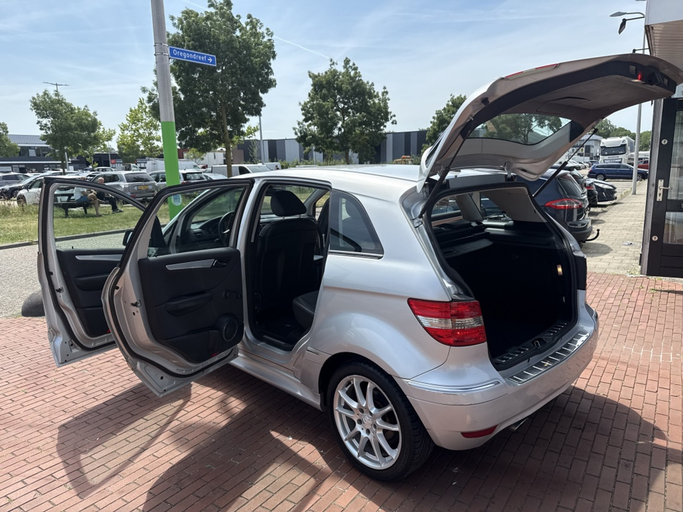 Foto van Mercedes-Benz B 170