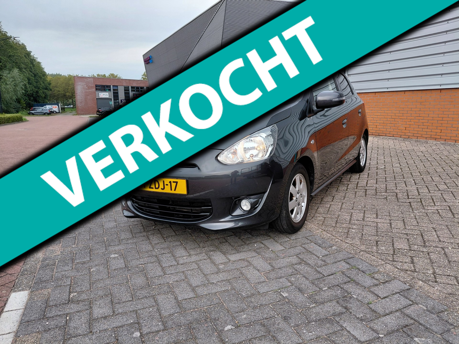 Mitsubishi Mitsubishi Space Star 1.0 Intense Airco Ecc keyless 758260km 2014 - voorkant