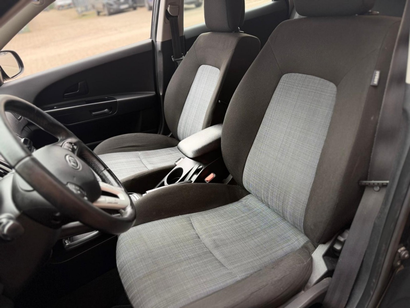 Foto van Kia Cee D