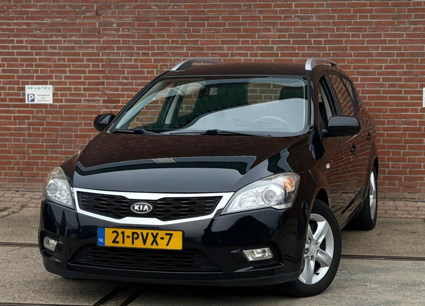 Foto van Kia Cee D