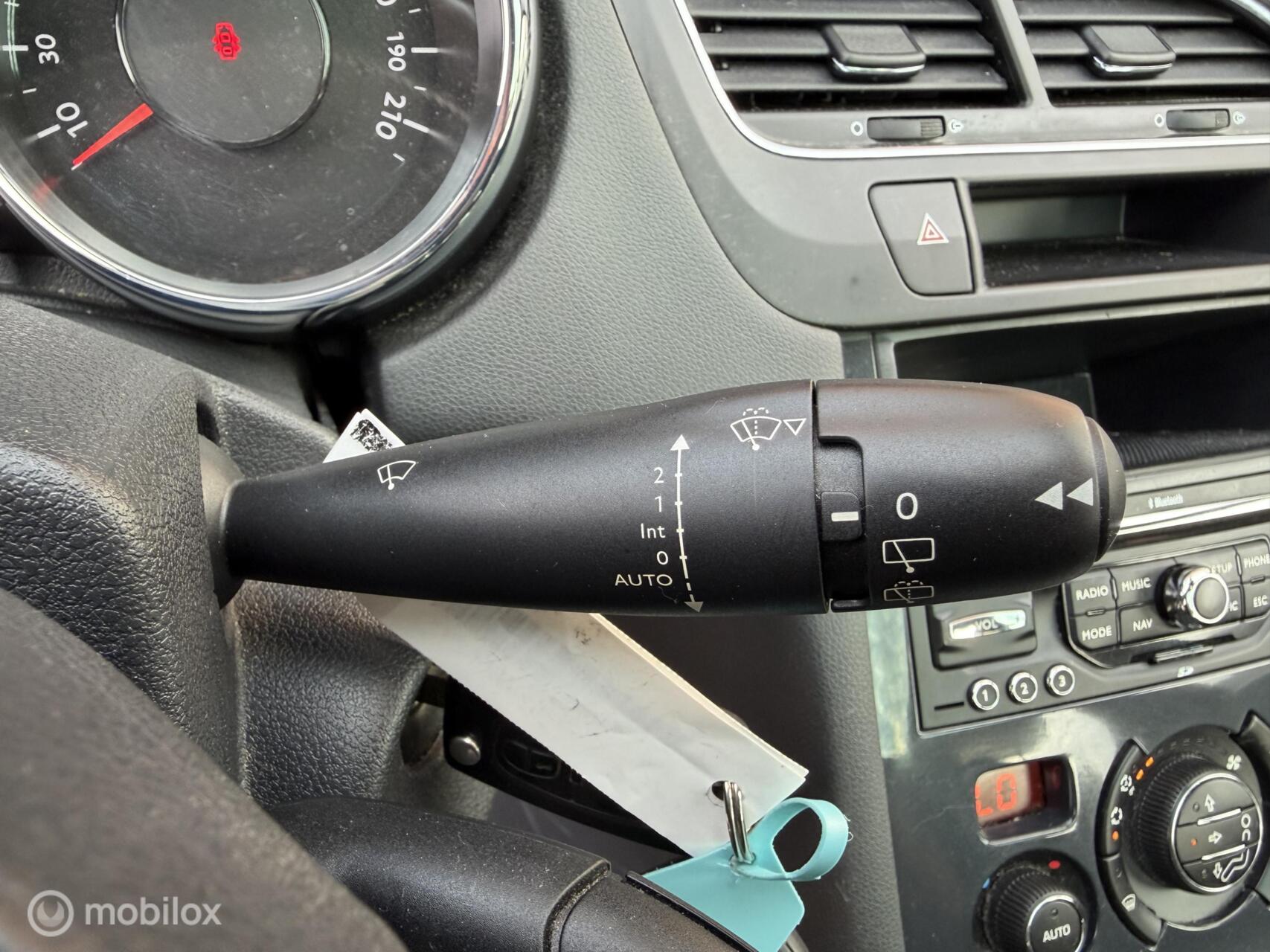 Foto van Peugeot 5008
