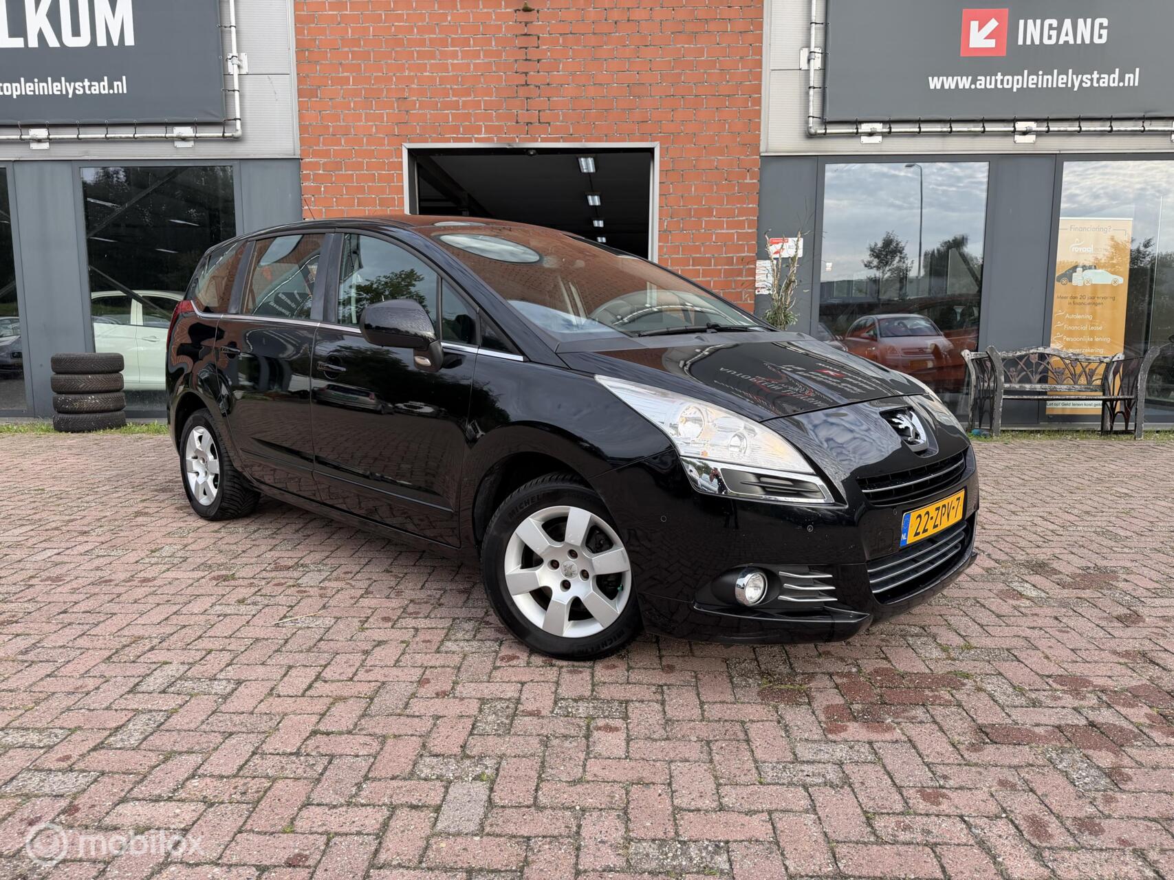 Foto van Peugeot 5008