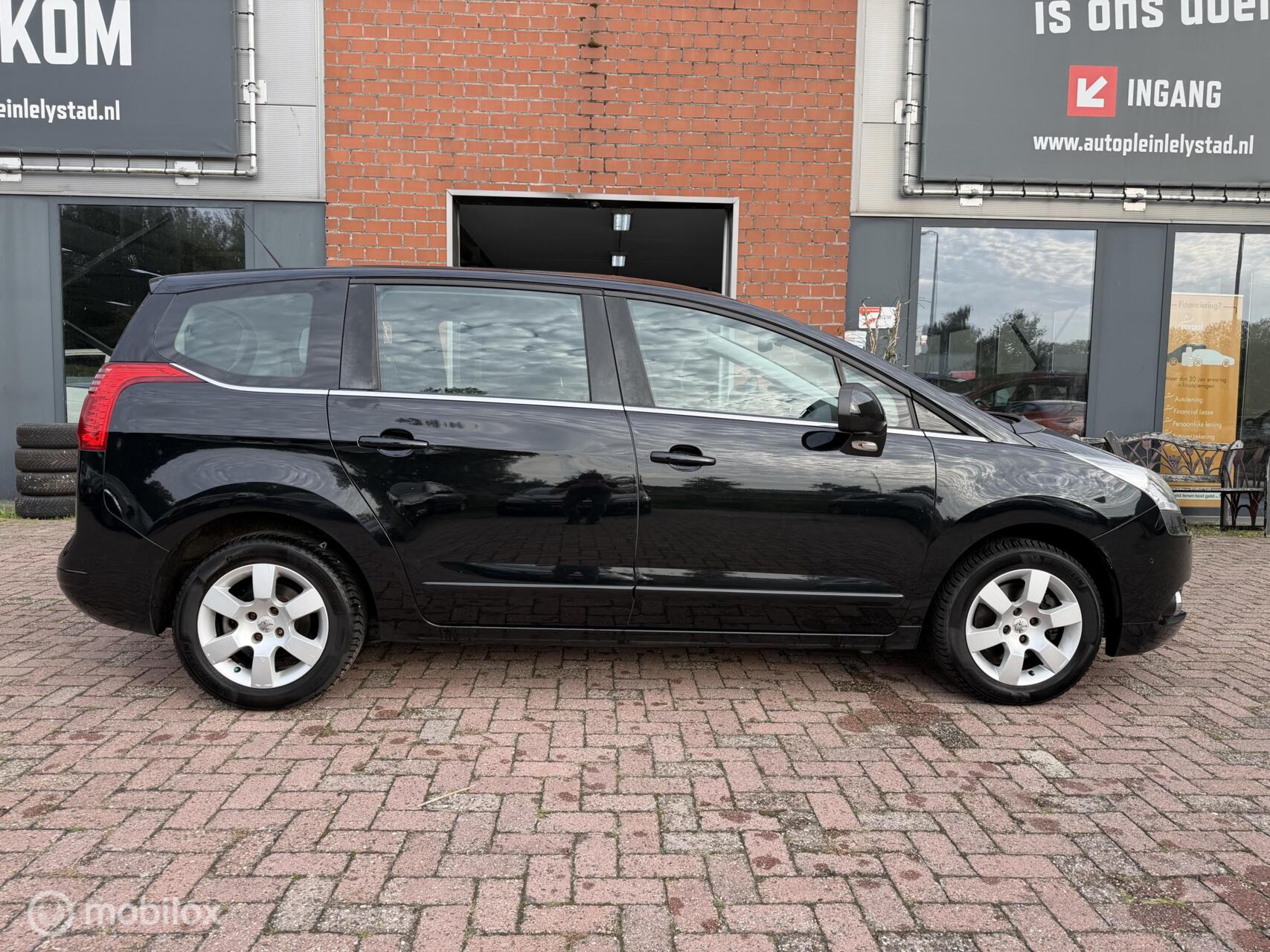 Foto van Peugeot 5008