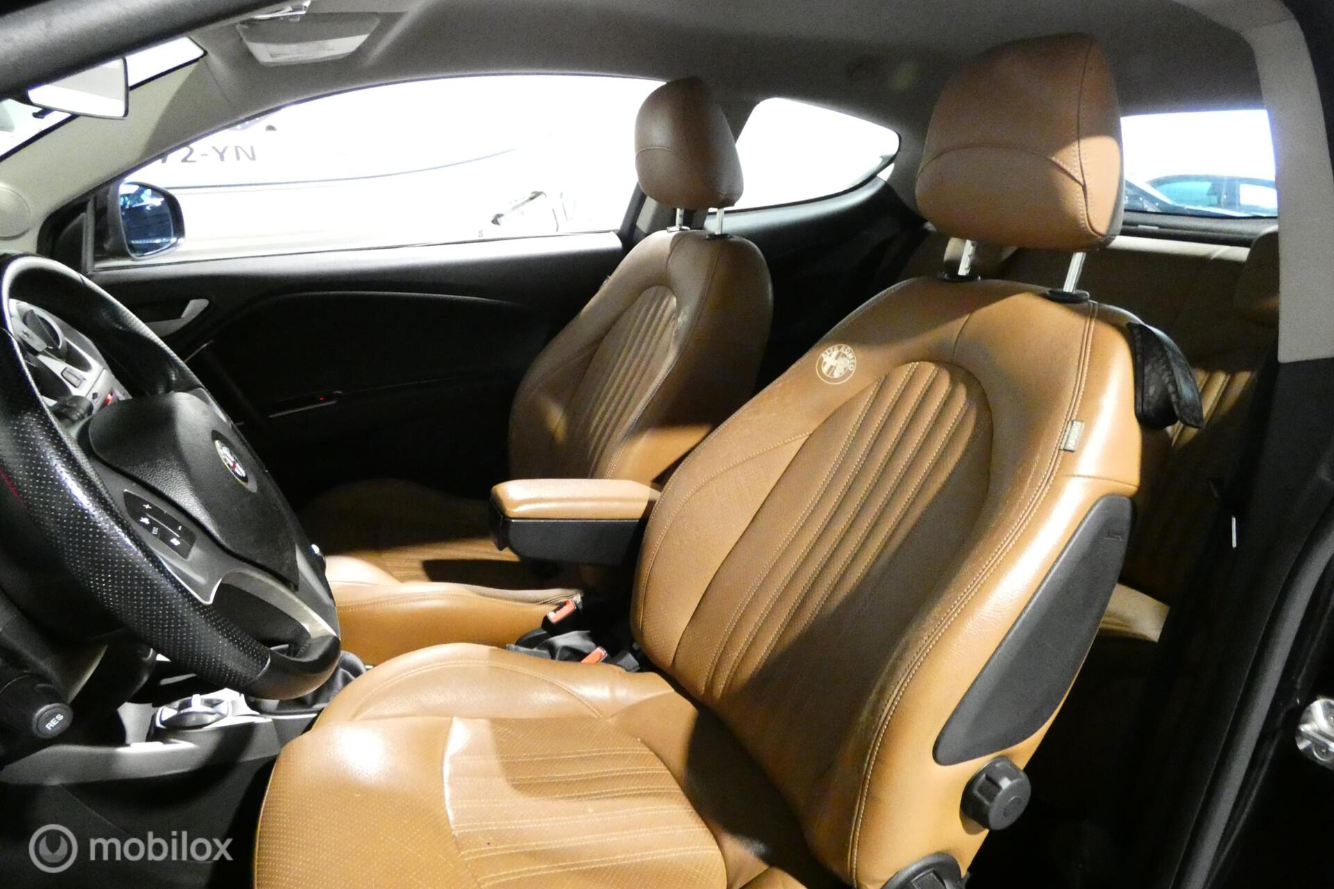 Foto van Alfa Romeo Alfa Mito