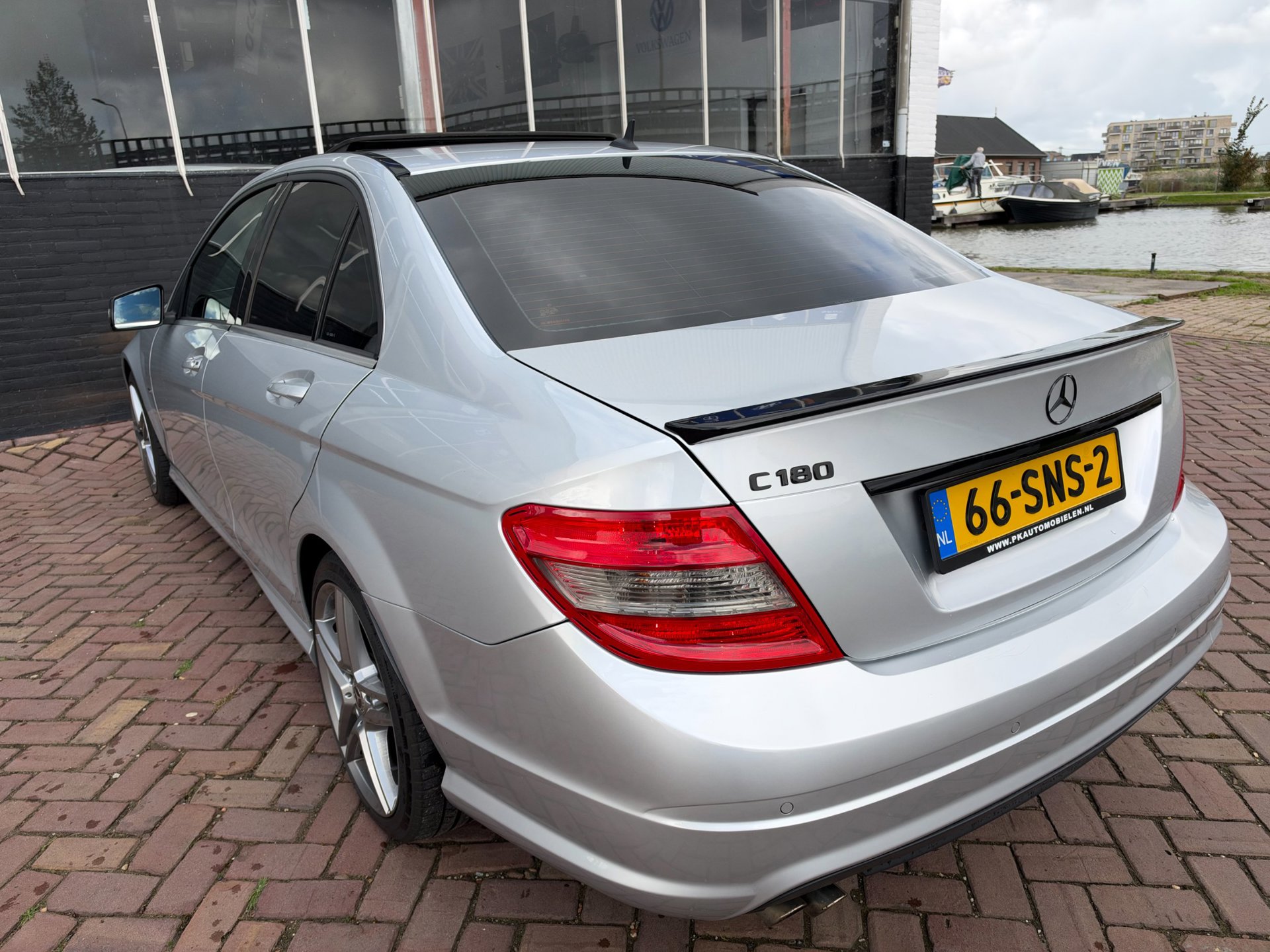Foto van Mercedes-Benz C 180 Cgi