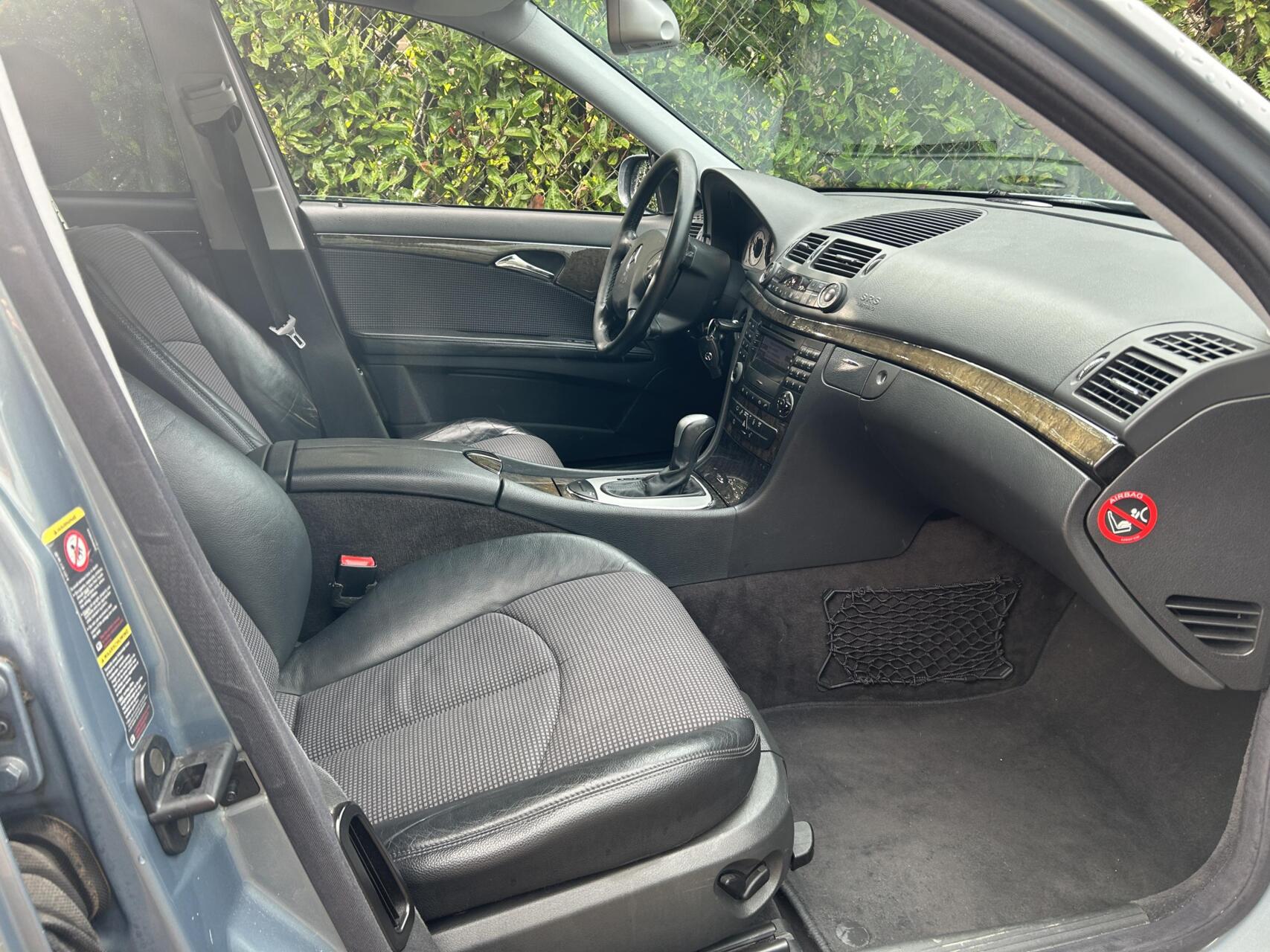 Foto van Mercedes-Benz E 240